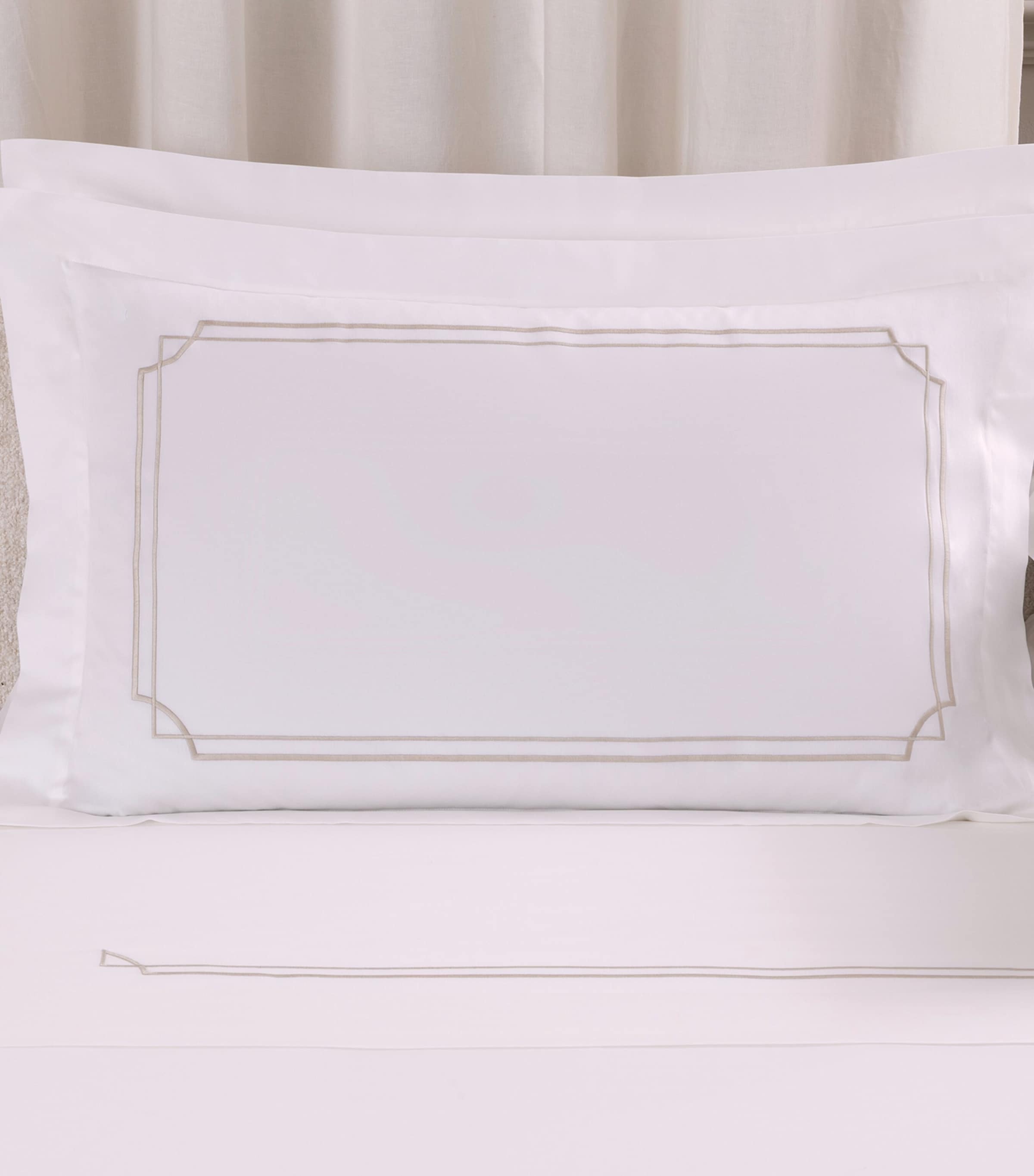 Frette Cotton Layering Embroidery Oxford Pillowcase (51cm x 71cm) Milk/savage B