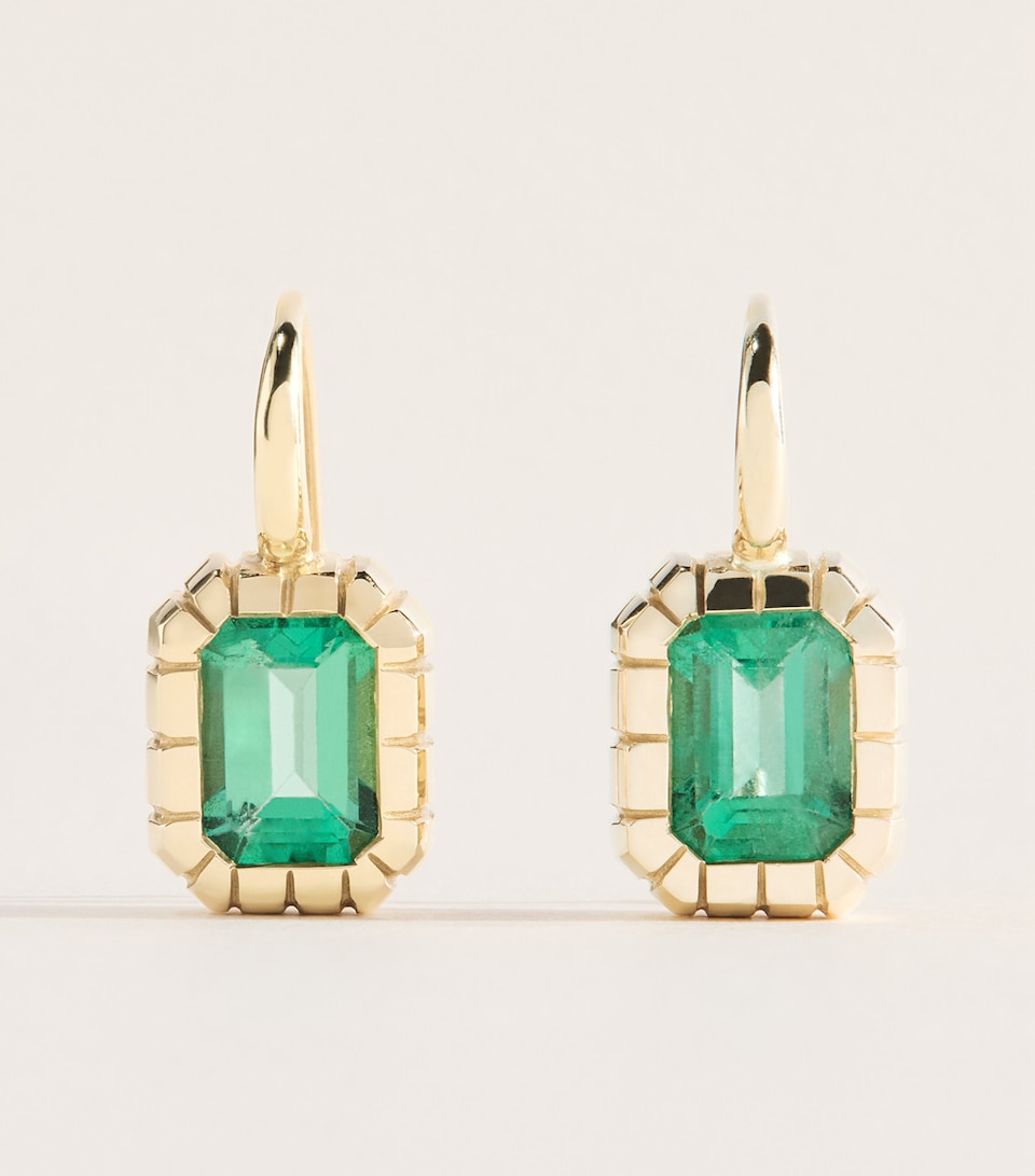 Retrouvaí Yellow Gold and Emerald Heirloom Drop Earrings Yellow Gold