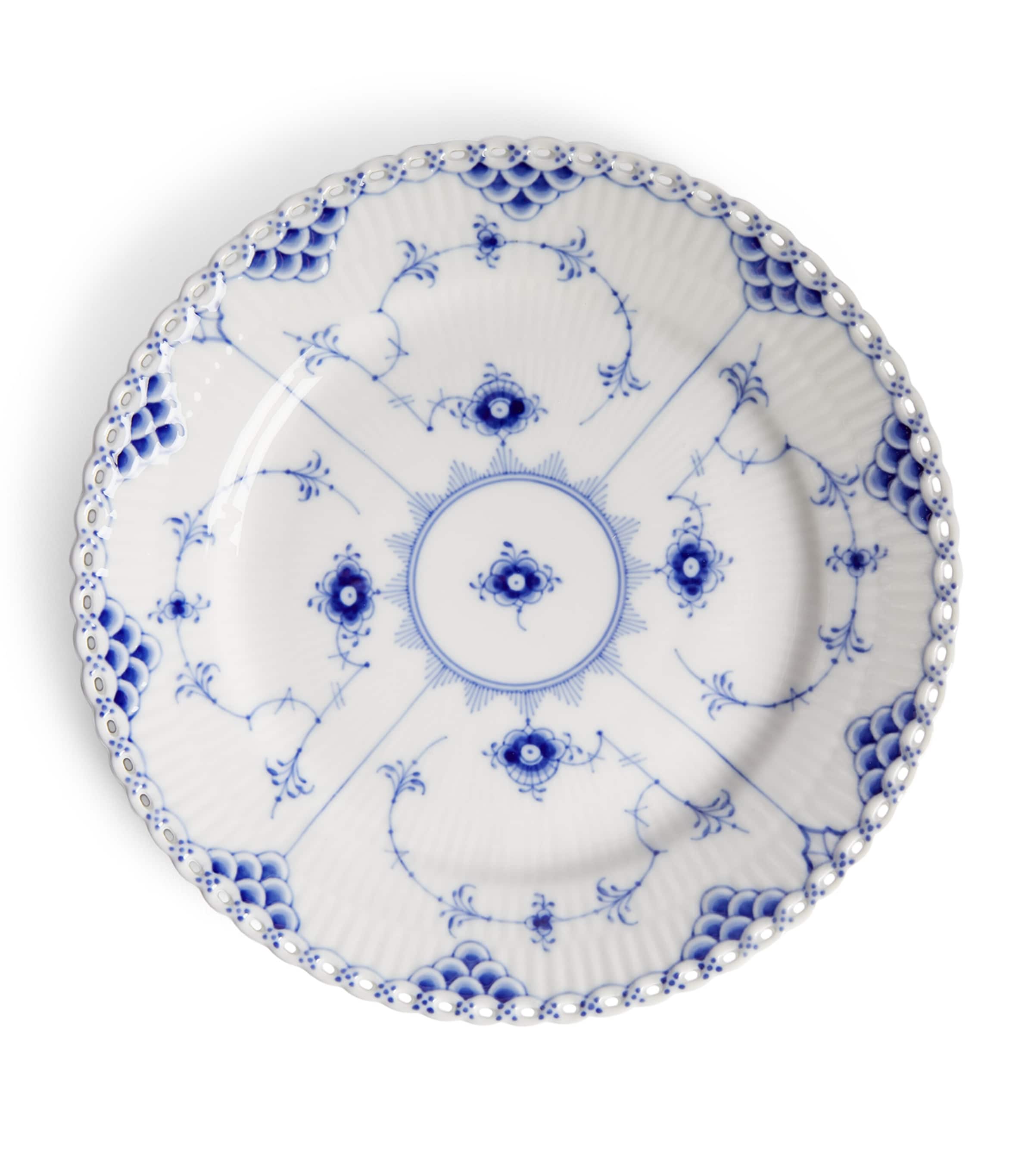 Blue Fluted Full Lace Plate (19cm)