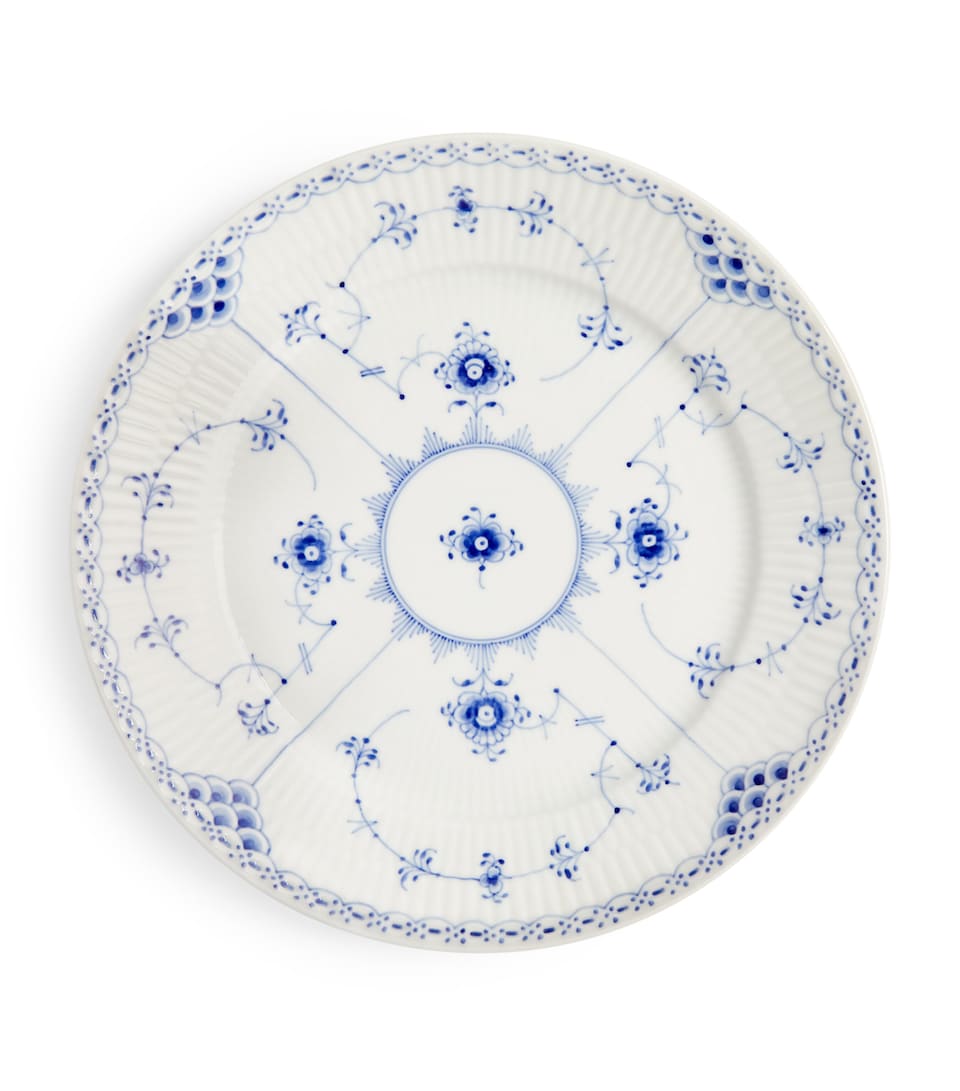Blue Fluted Half Lace Plate (22cm)