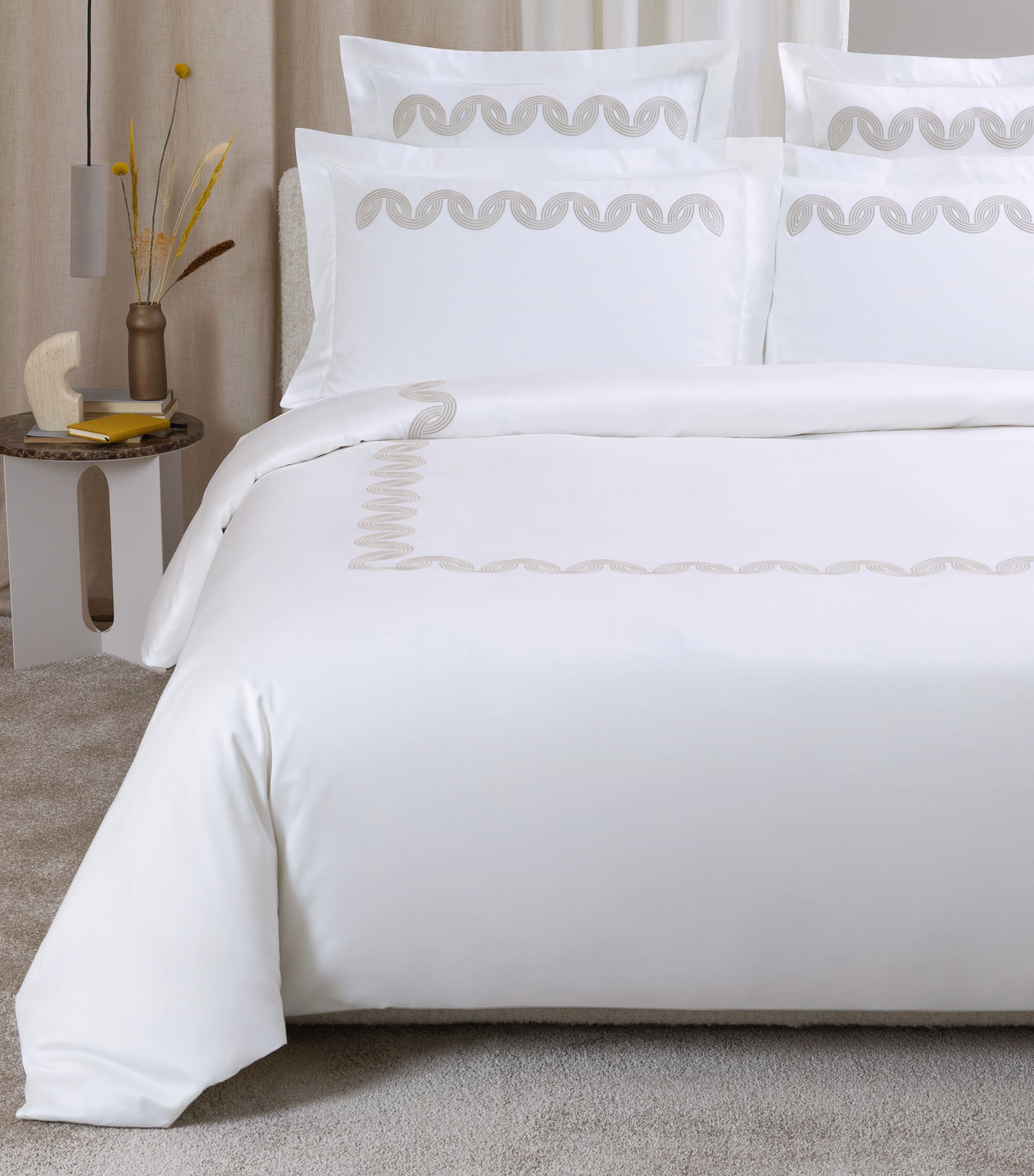 Frette Cotton Grace Avant Garde Embroidery Queen Duvet Cover (240cm x 220cm) Milk/savage B