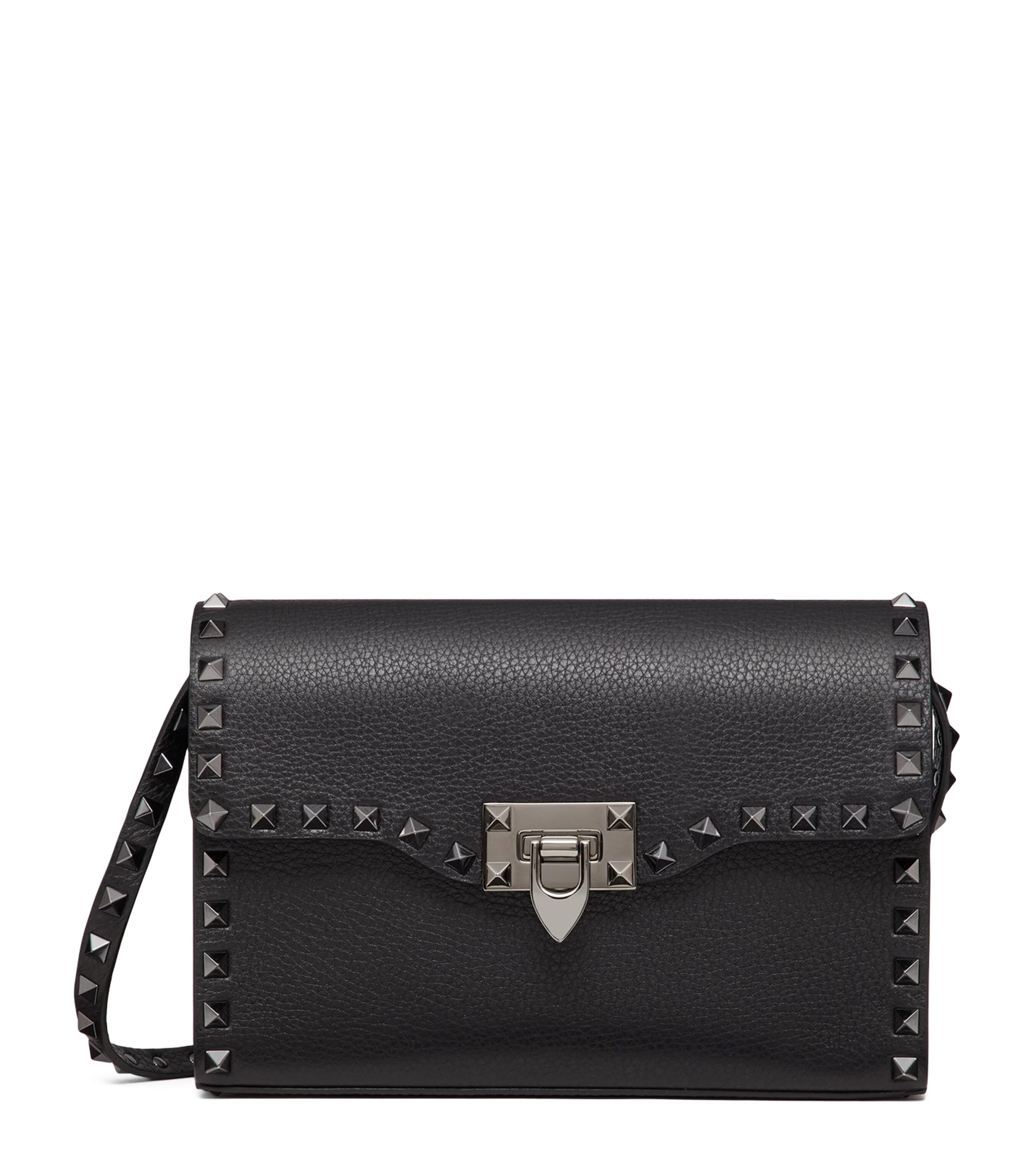 Bottega Veneta Medium Leather Andiamo Messenger Bag | Harrods US