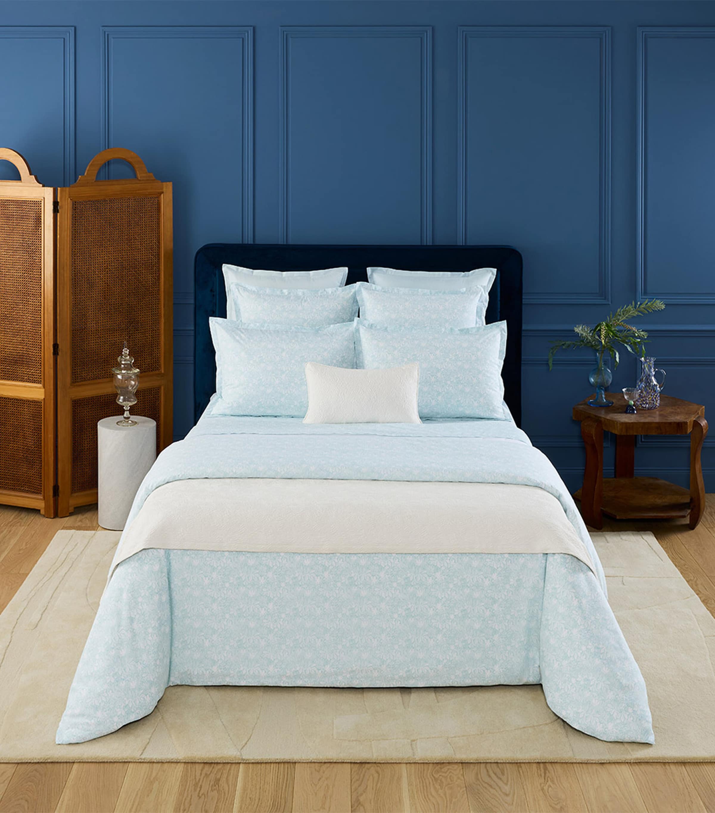 Yves Delorme Capri Aqua Super King Flat Sheet (270cm x 295cm) Aqua
