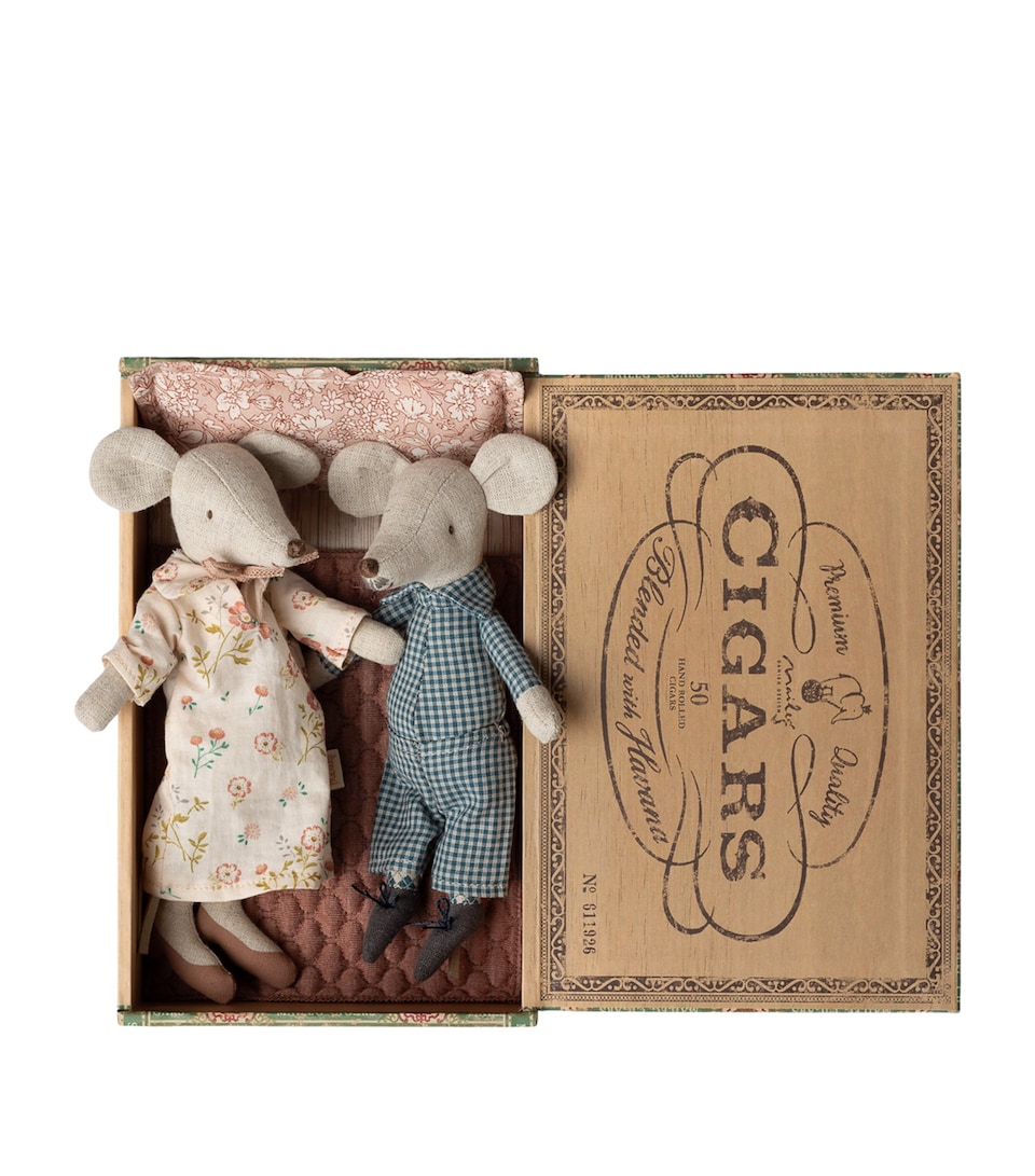 Maileg Grandma and Grandpa Mice Cigarbox Set (17cm)