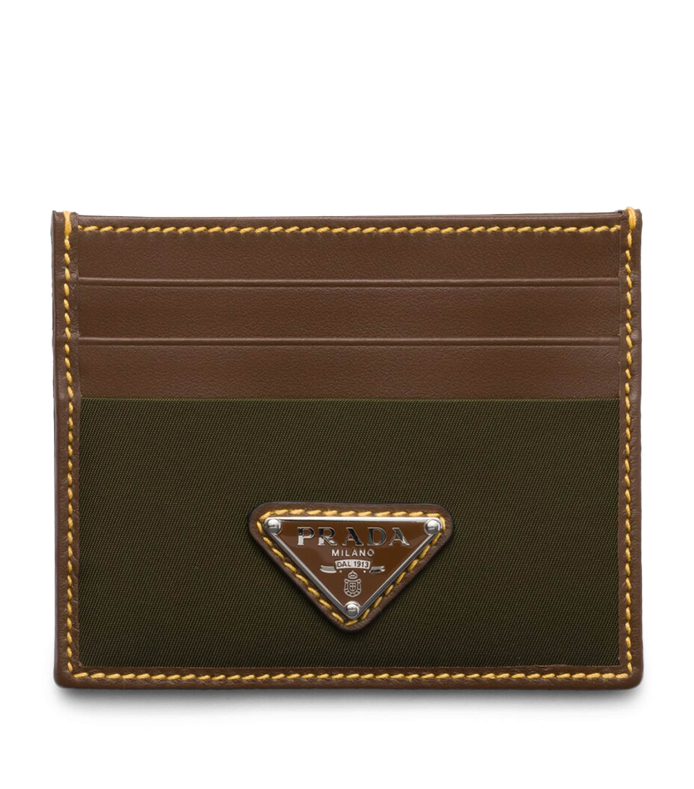 【関税＆送料込み】Valentino Garavani \"Quiltie 67\" Wallet Valentino Garavani Quiltie 67 Wallet In Quilted Nappa
