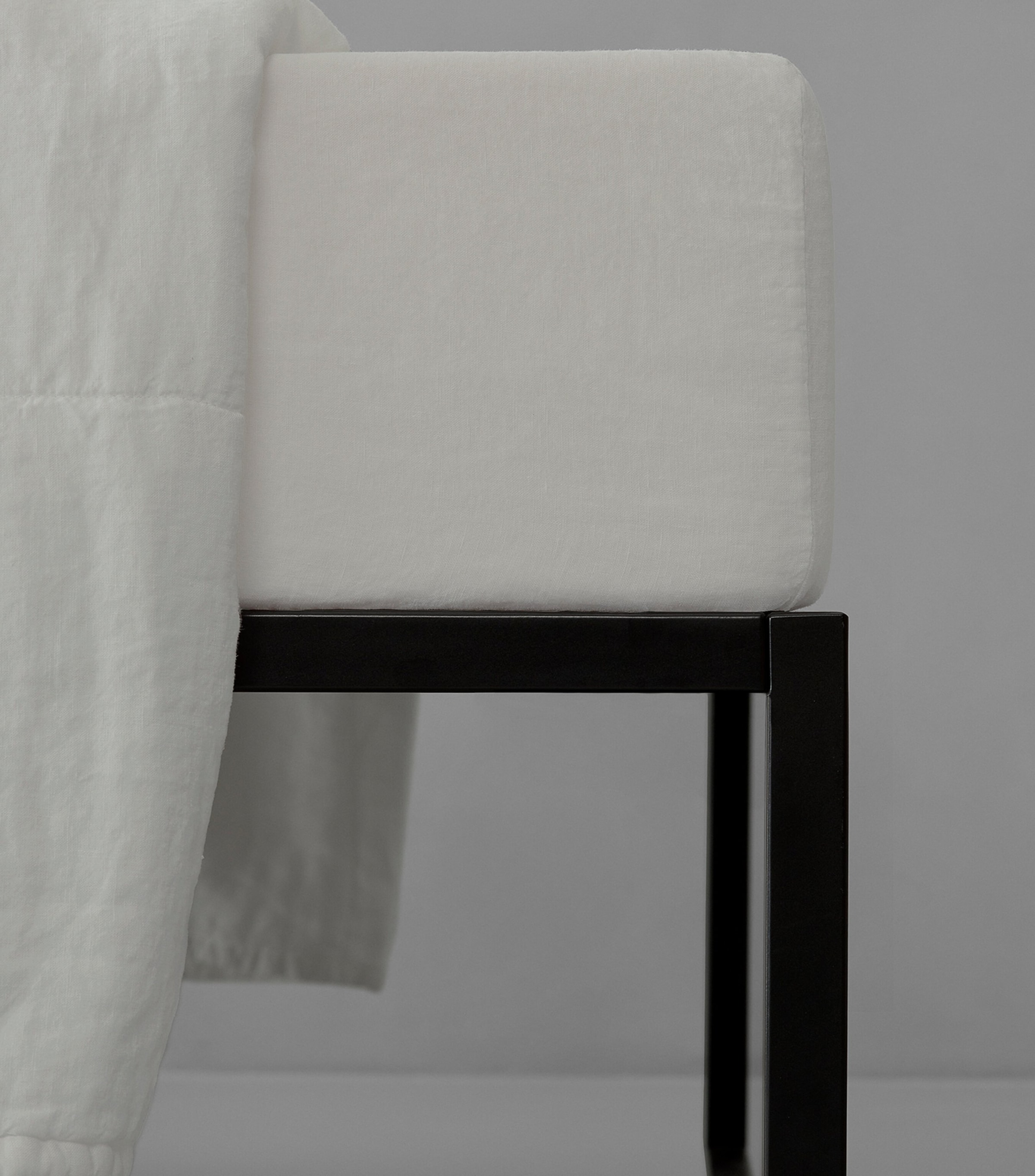 Society Limonta Linen Rem Super King Fitted Sheet (180cm x 200cm) Bianco