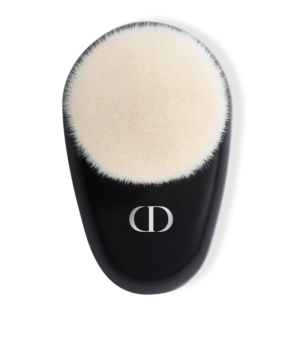Backstage Face Brush N°18