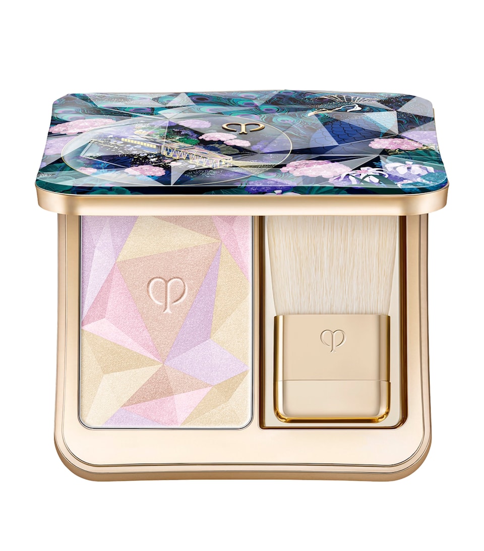 The Luminizing Face Enhancer Limited Edition Highlighter