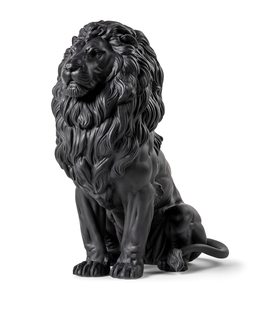 Lladró Porcelain Majestic Lion Figurine Black