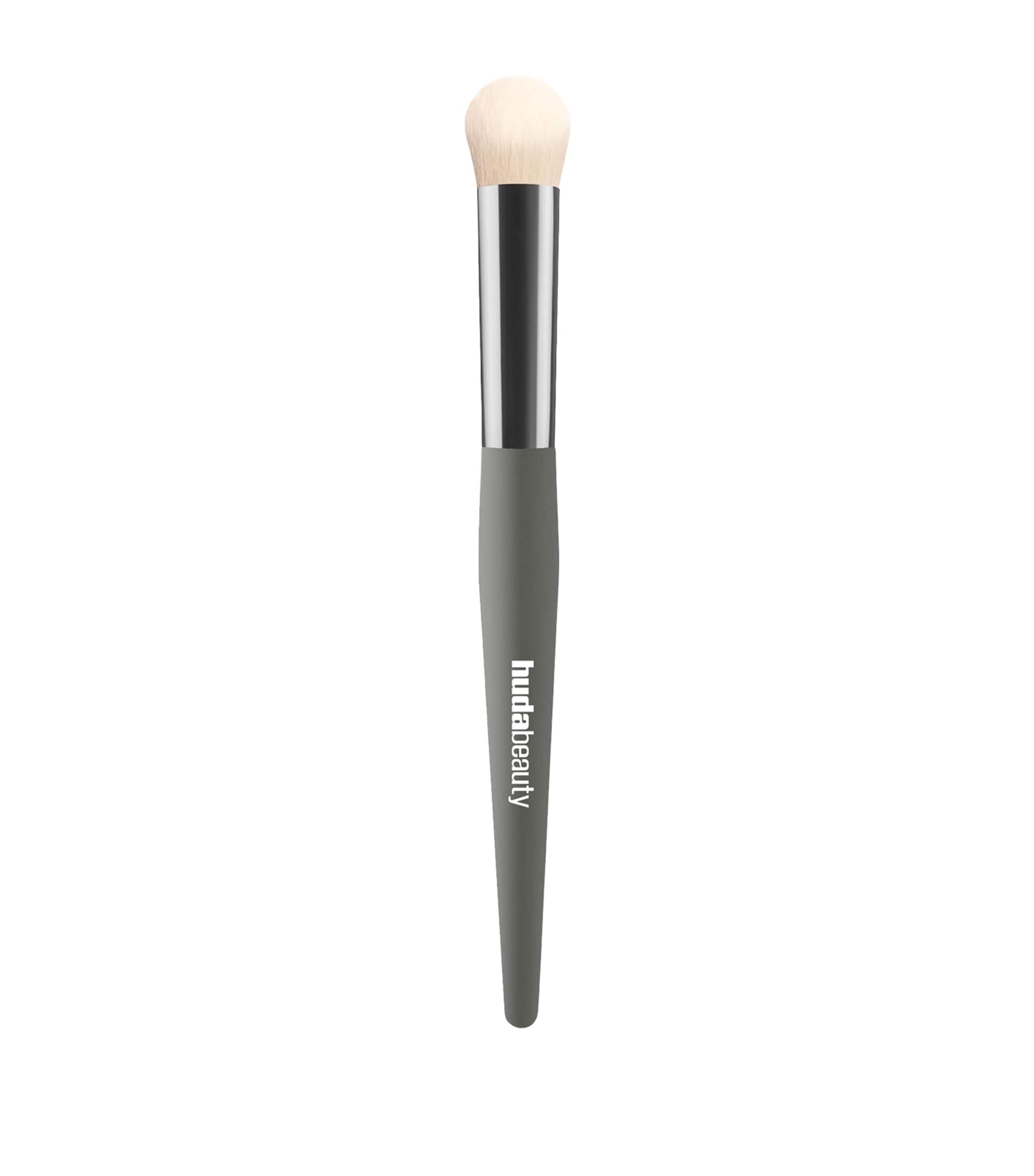 Undereye Buff Brush