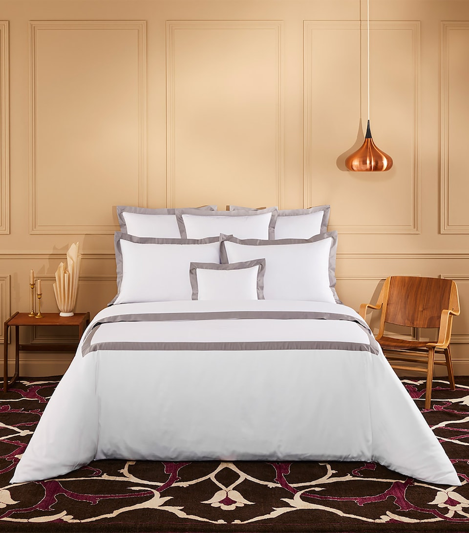 Yves Delorme Linea Platine Super King Flat Sheet (270cm x 295cm) Platine