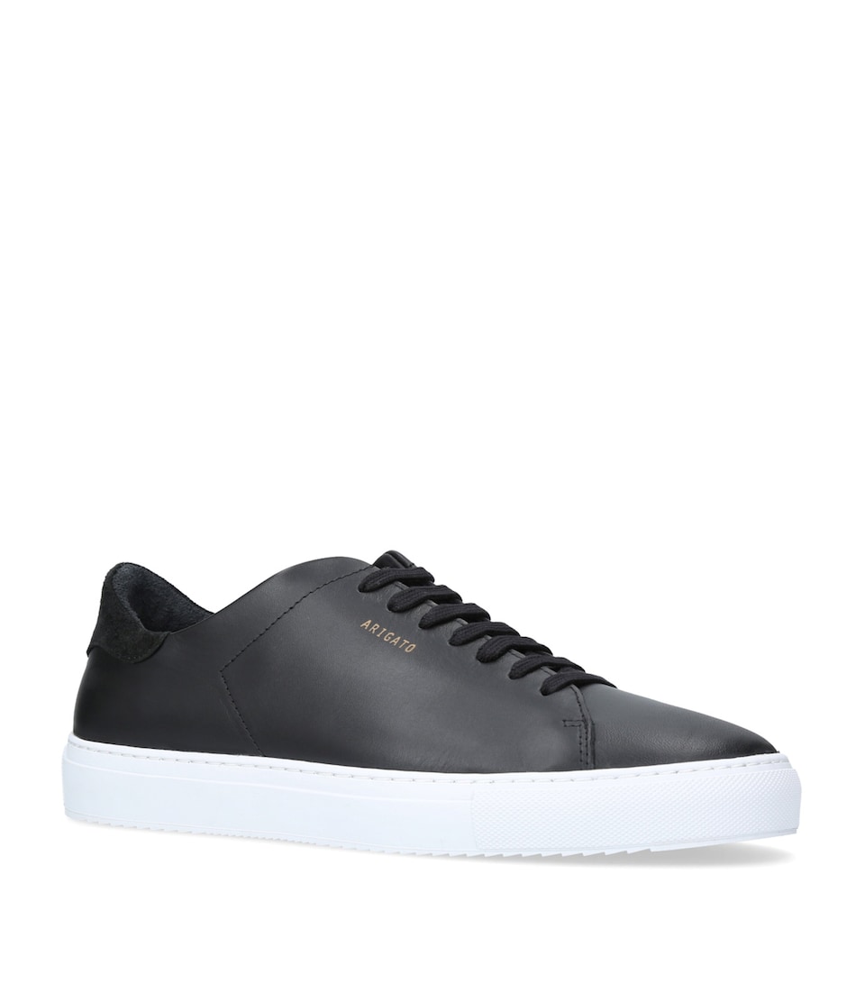 Clean 90 Sneakers