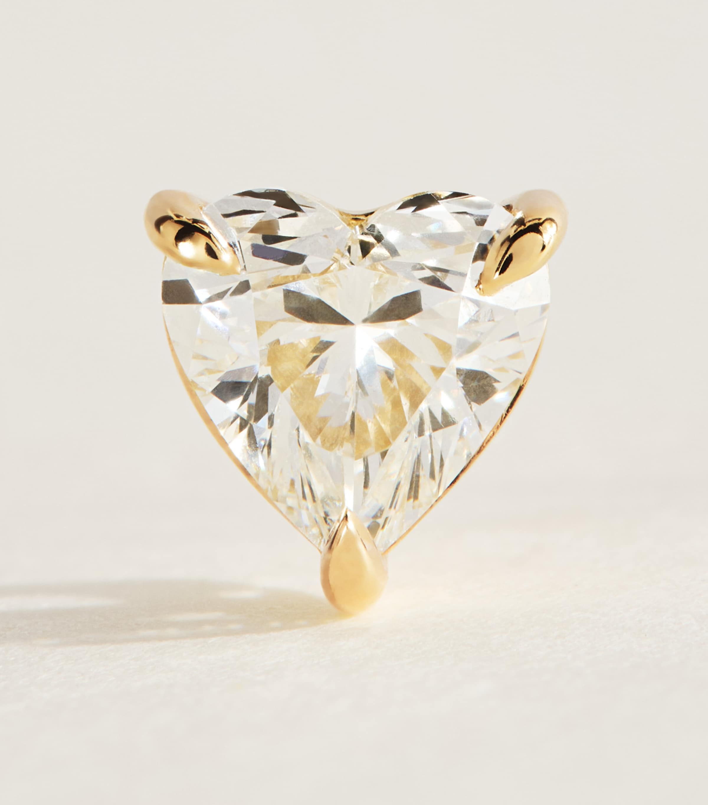 Persée Yellow Gold and Heart Diamond Single Stud Earring Yellow Gold