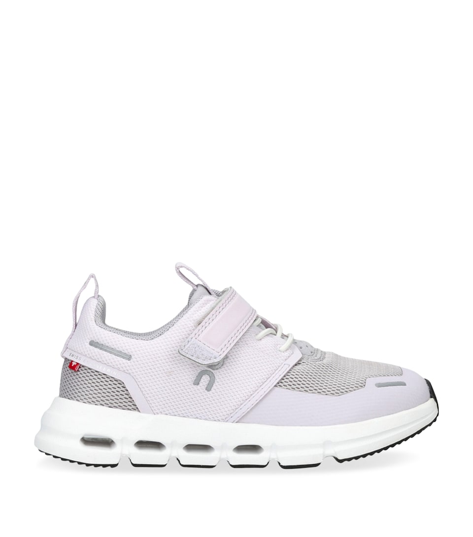 Cloud Play Trainers