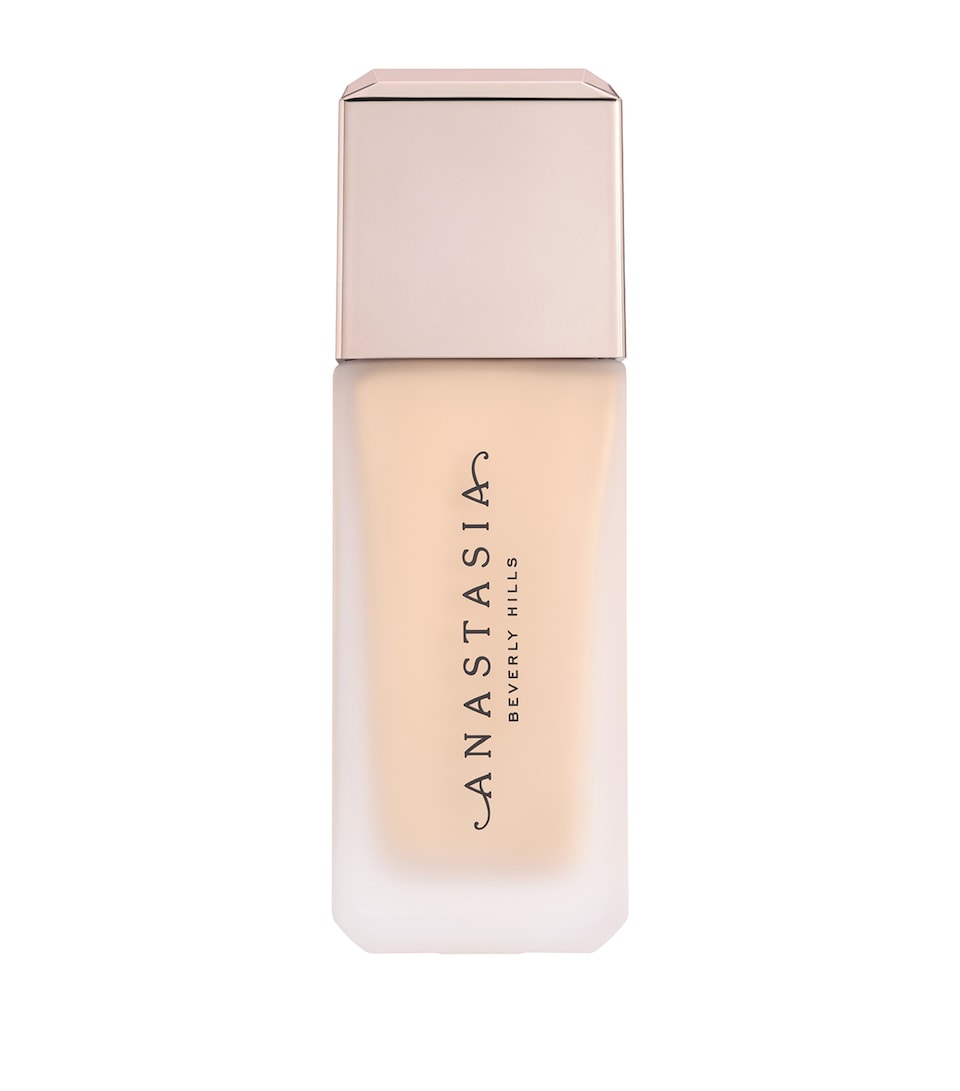 Impeccable Blurring Second-Skin Matte Foundation