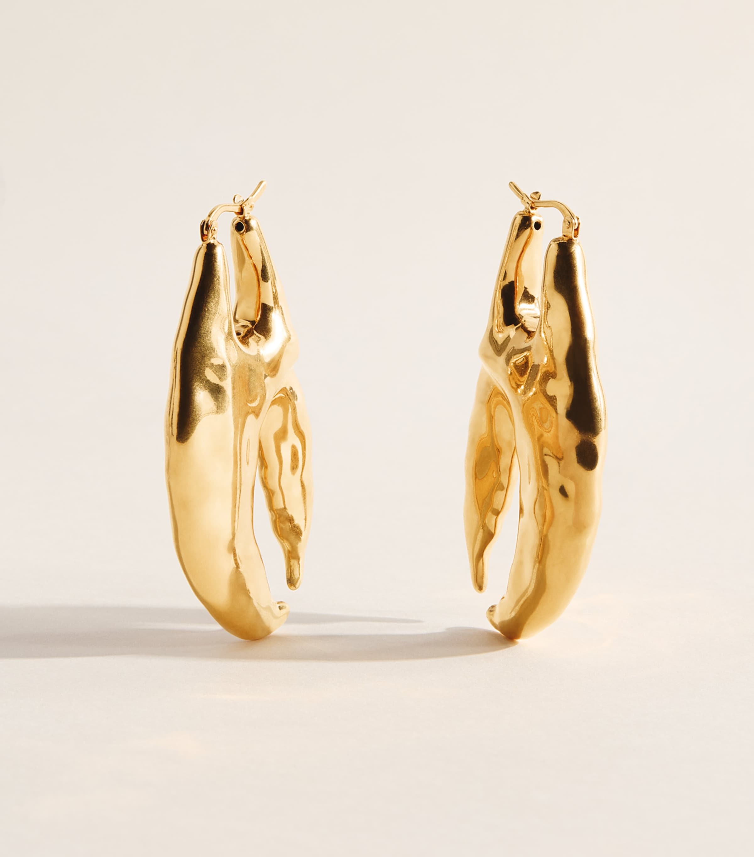 Jacquemus Brass Homard Earrings Gold