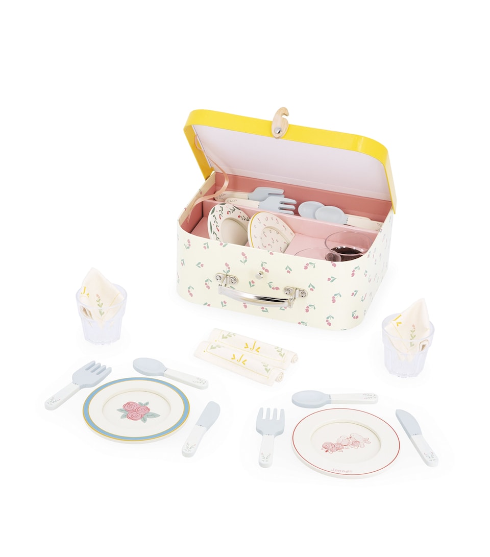 Grandma’s Tea Set Case