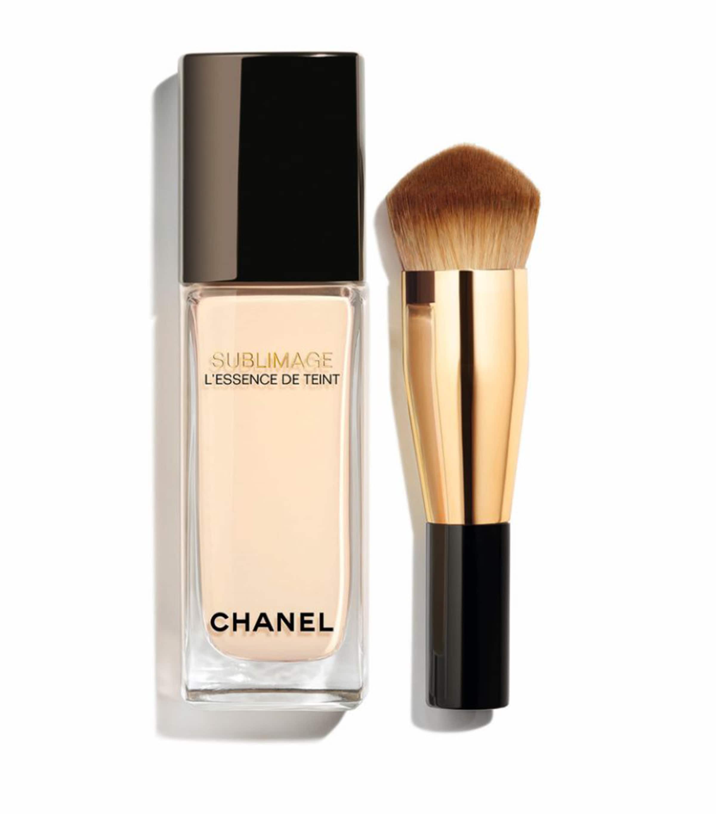 CHANEL SUBLIMAGE L'ESSENCE DE TEINT Ultimate Radiance-Generating Serum Foundation