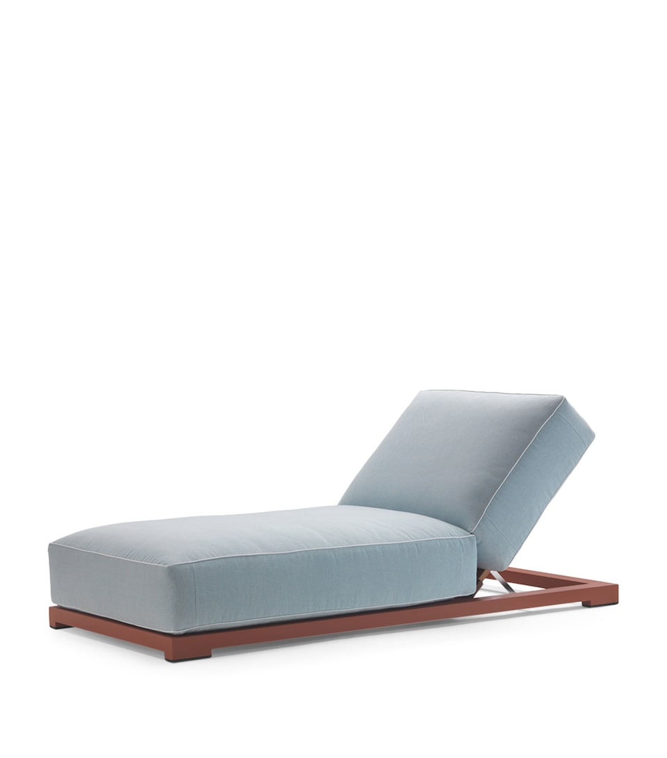 Milos Daybed
