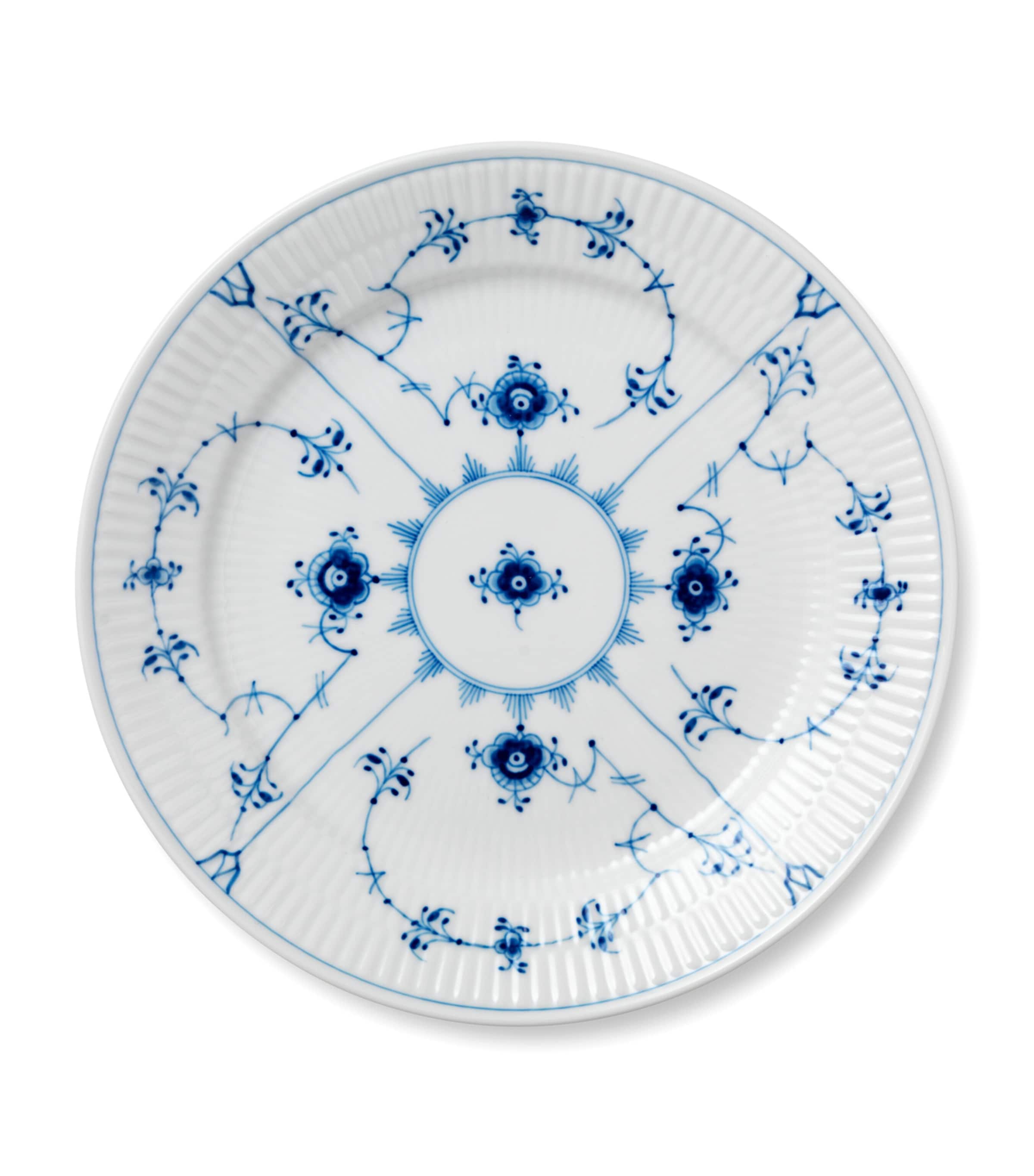 Royal Copenhagen Blue Fluted Plain Plate (25cm) Blue
