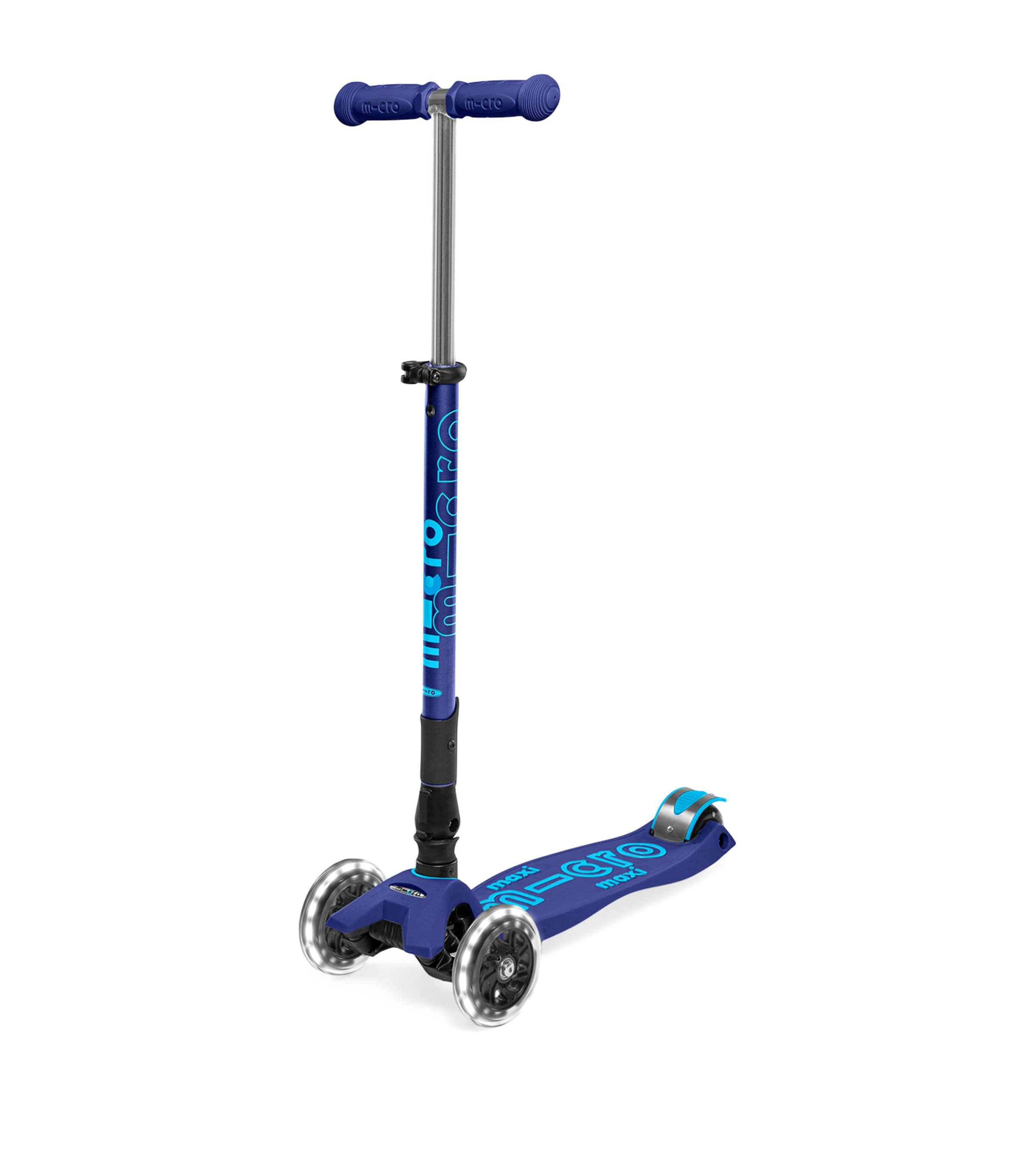 Micro Scooters Maxi Foldable Deluxe LED Scooter
