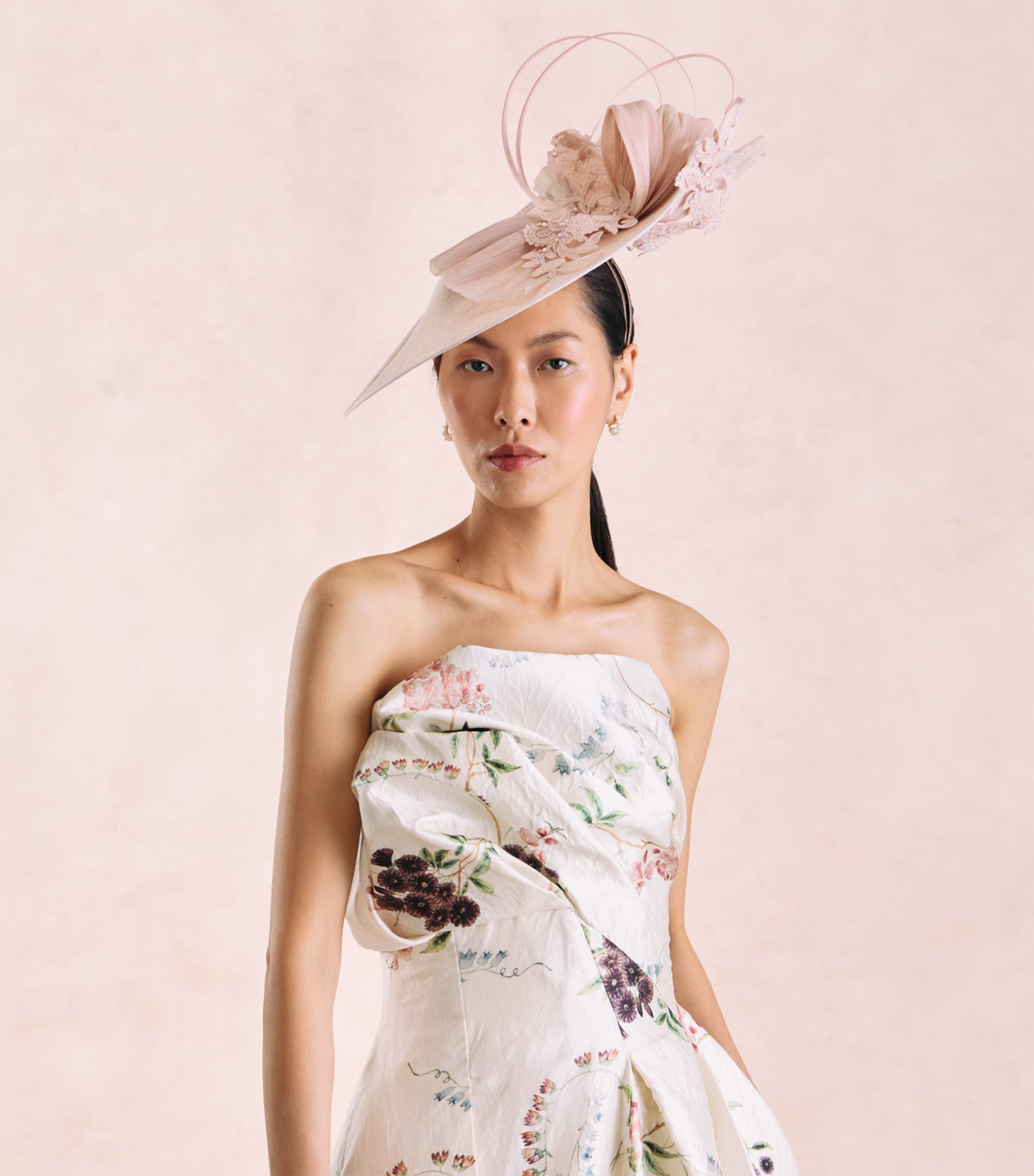 Vivien Sheriff Appliqué Arabesque Percher Hat Blush