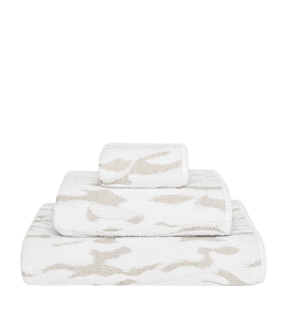 Stratus Bath Towel (70cm x 140cm)
