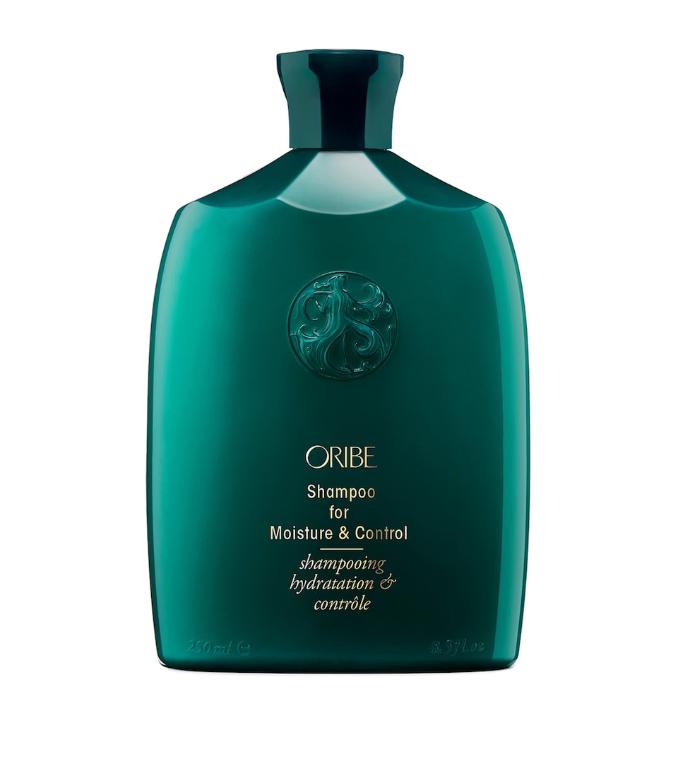 Moisture & Control Shampoo (250Ml)