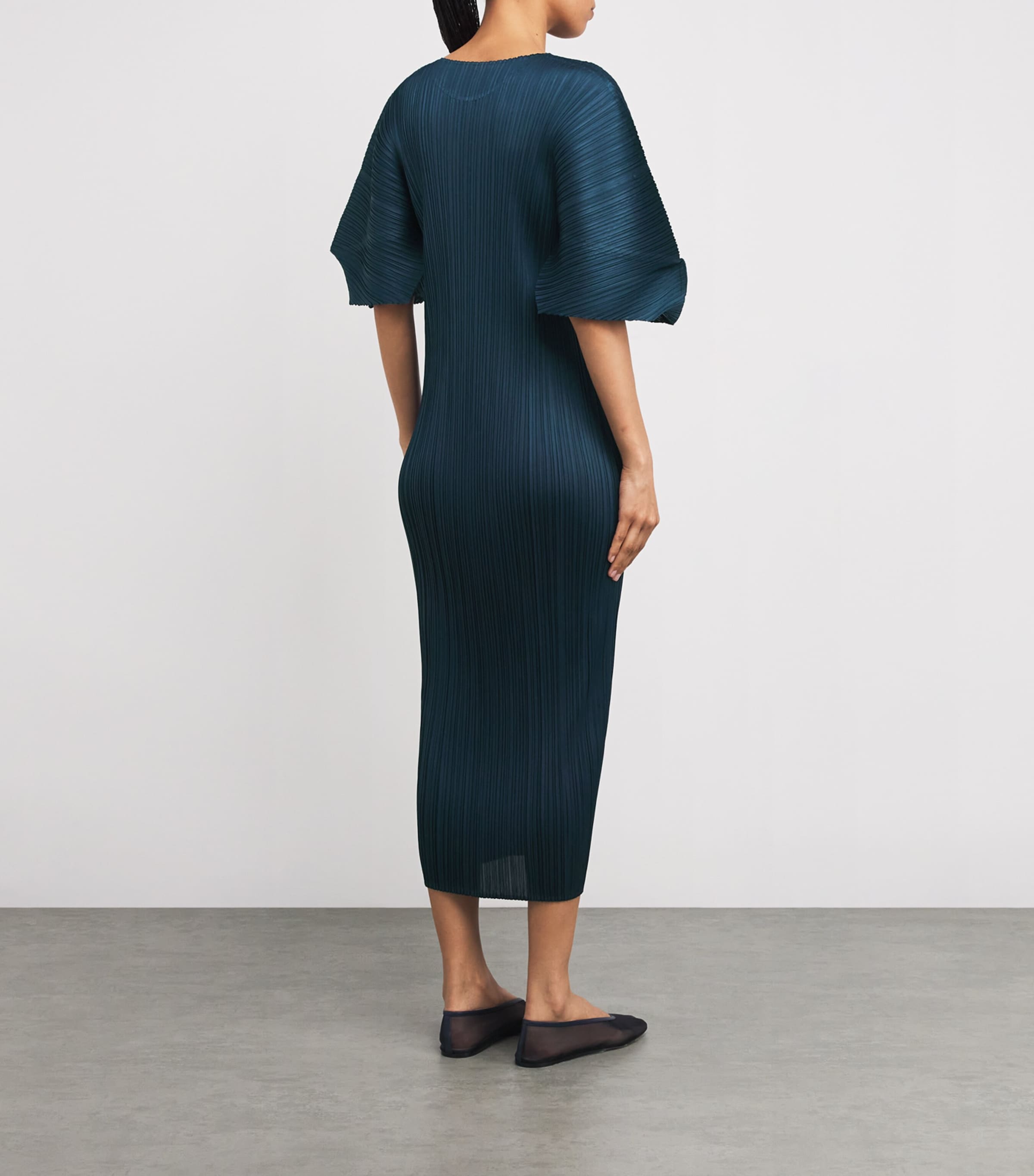 試着のみ　PLEATS PLEASE MADAME ポンチョ　羽織り　トップス 試着のみ PLEATS PLEASE MADAME ポンチョ 羽織り トップス