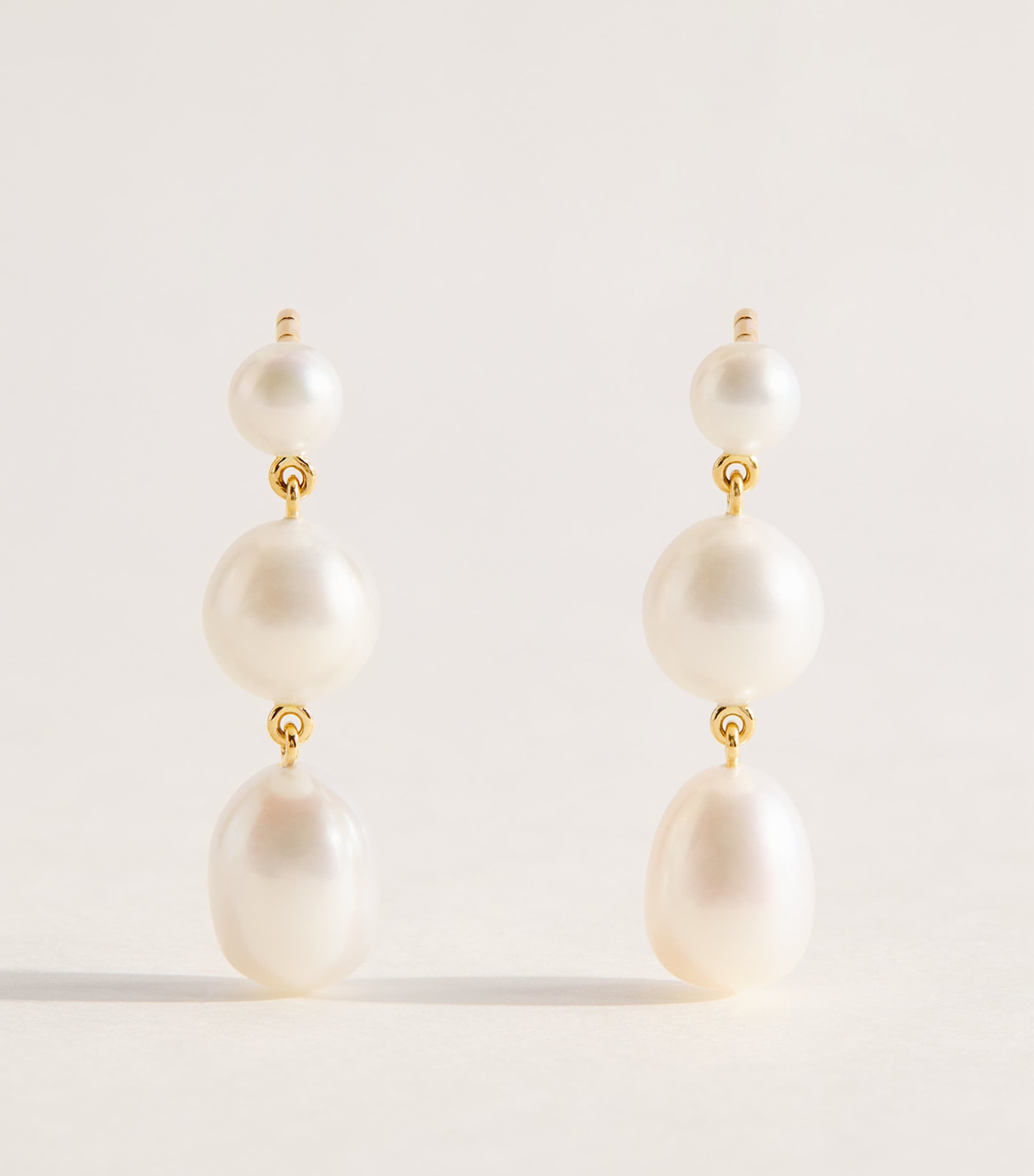 Sophie Bille Brahe Yellow Gold and Pearl Amis de Luce Earrings Yellow Gold