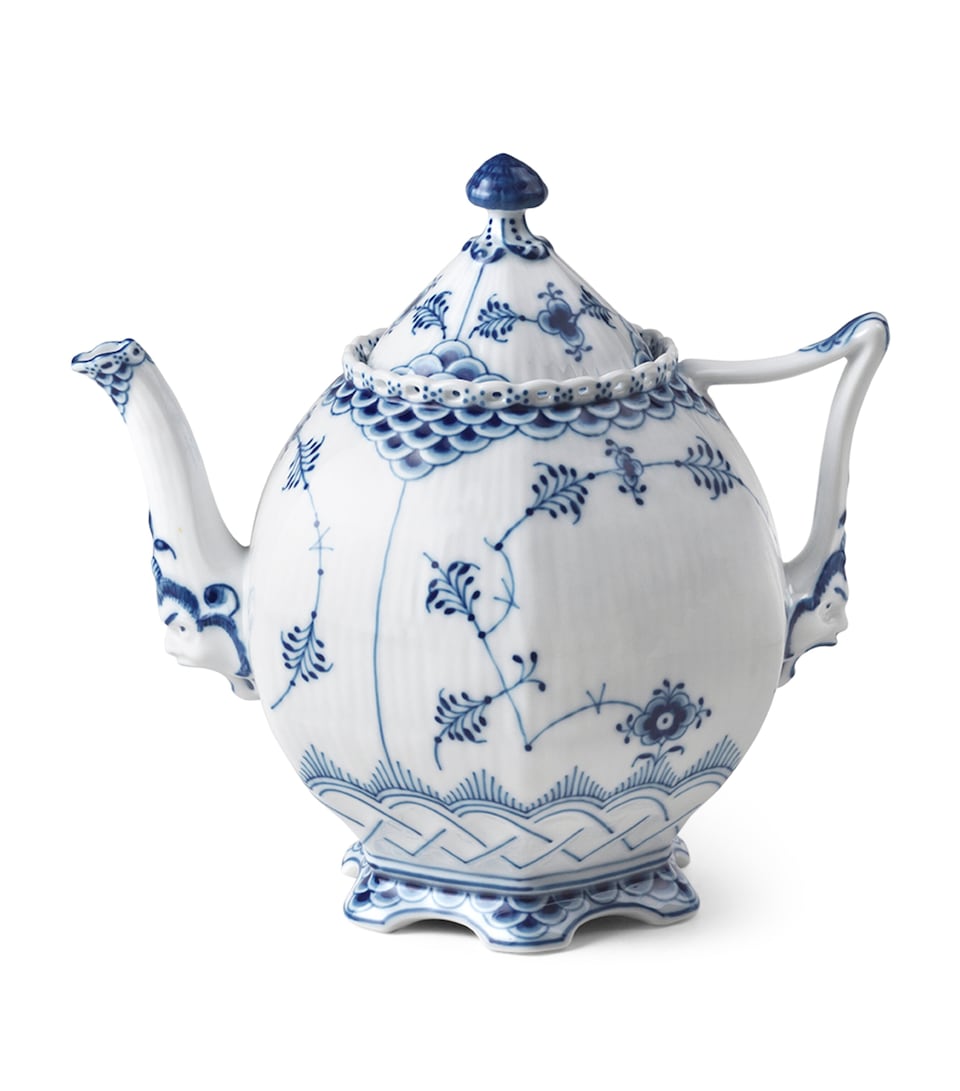 Royal Copenhagen Blue Fluted Full Lace Teapot (70cl) Blue