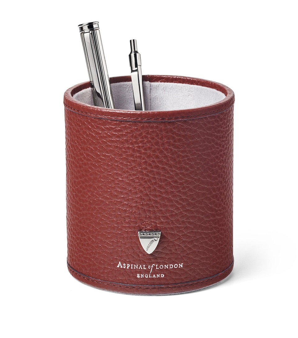 Round Pen Pot