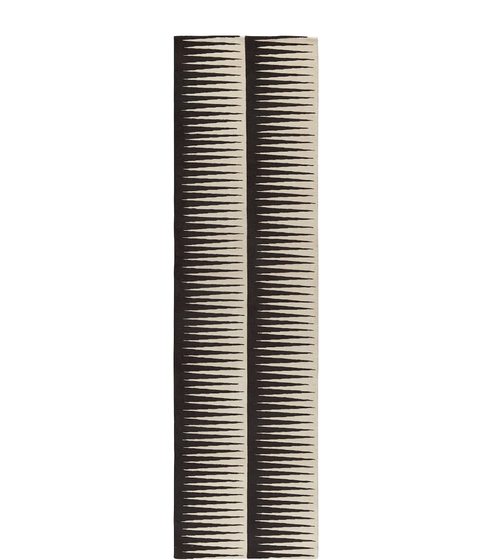x Kelly Wearstler Bravado Graphite Runner (3.65m x 0.84m)