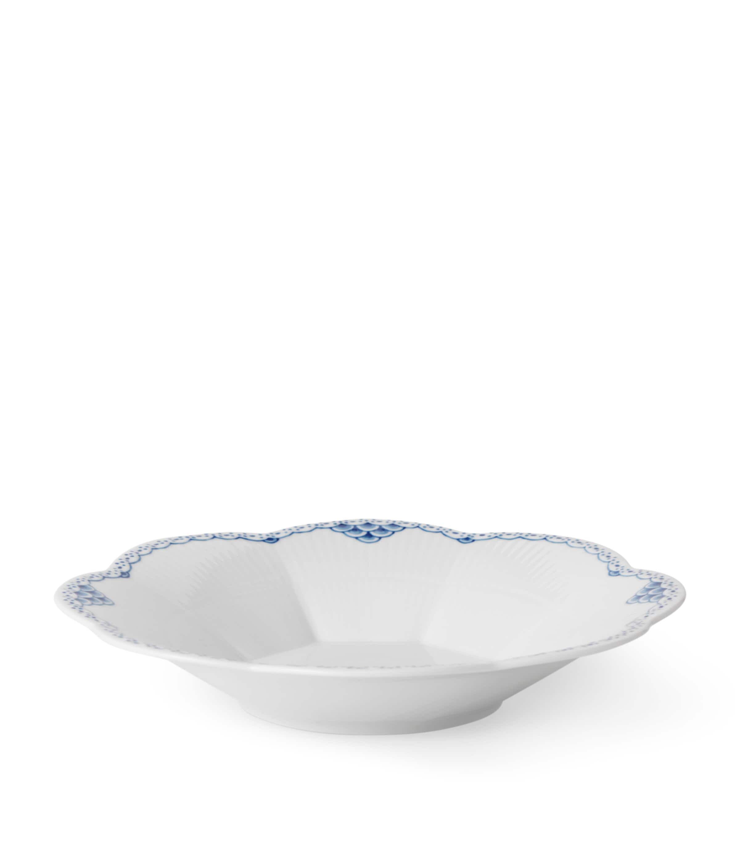 Royal Copenhagen Porcelain Princess Petal Bowl (25cm) White