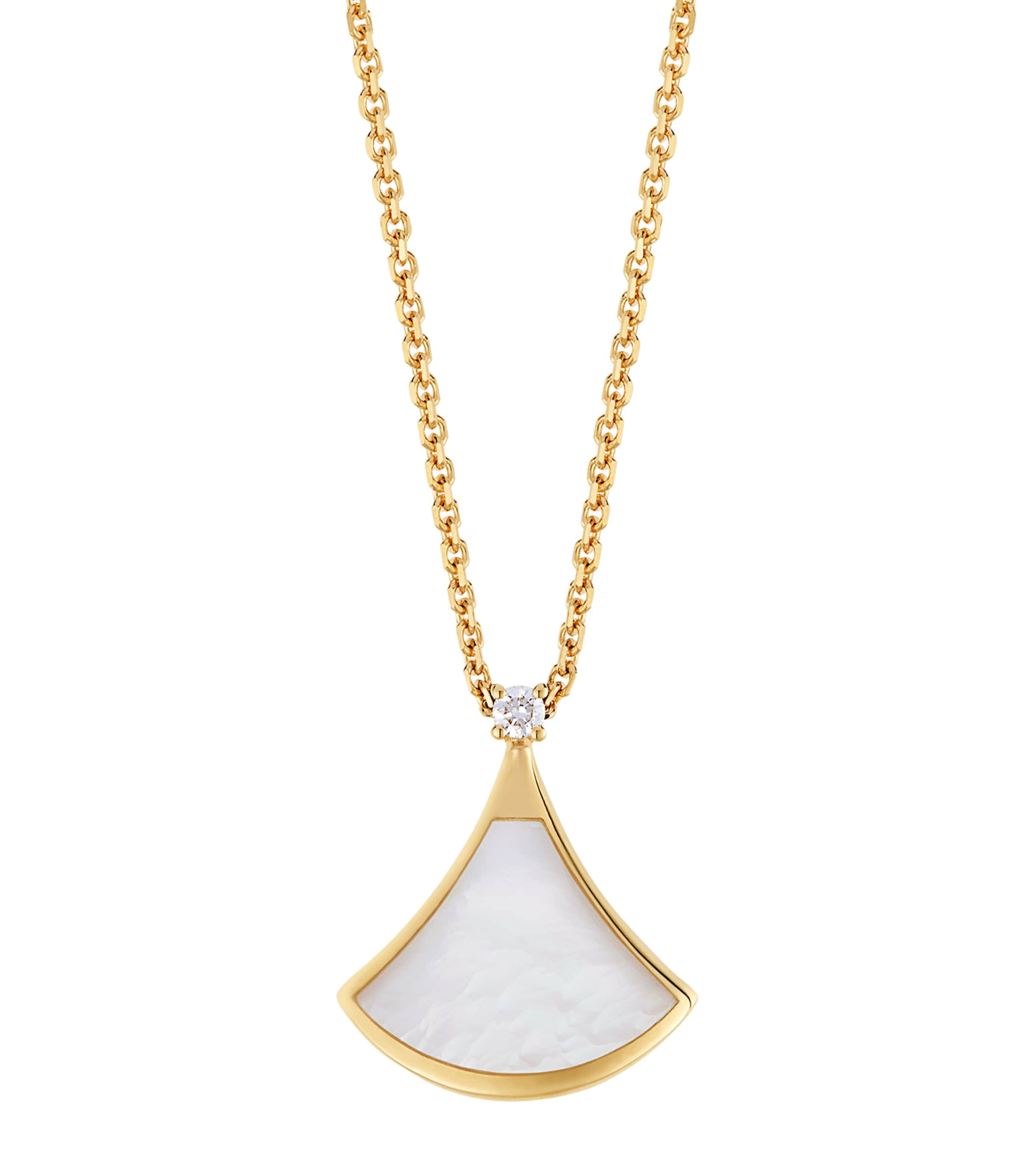 Bvlgari Yellow Gold, Diamond and Mother-of-Pearl Divas' Dream Necklace Yellow Gold