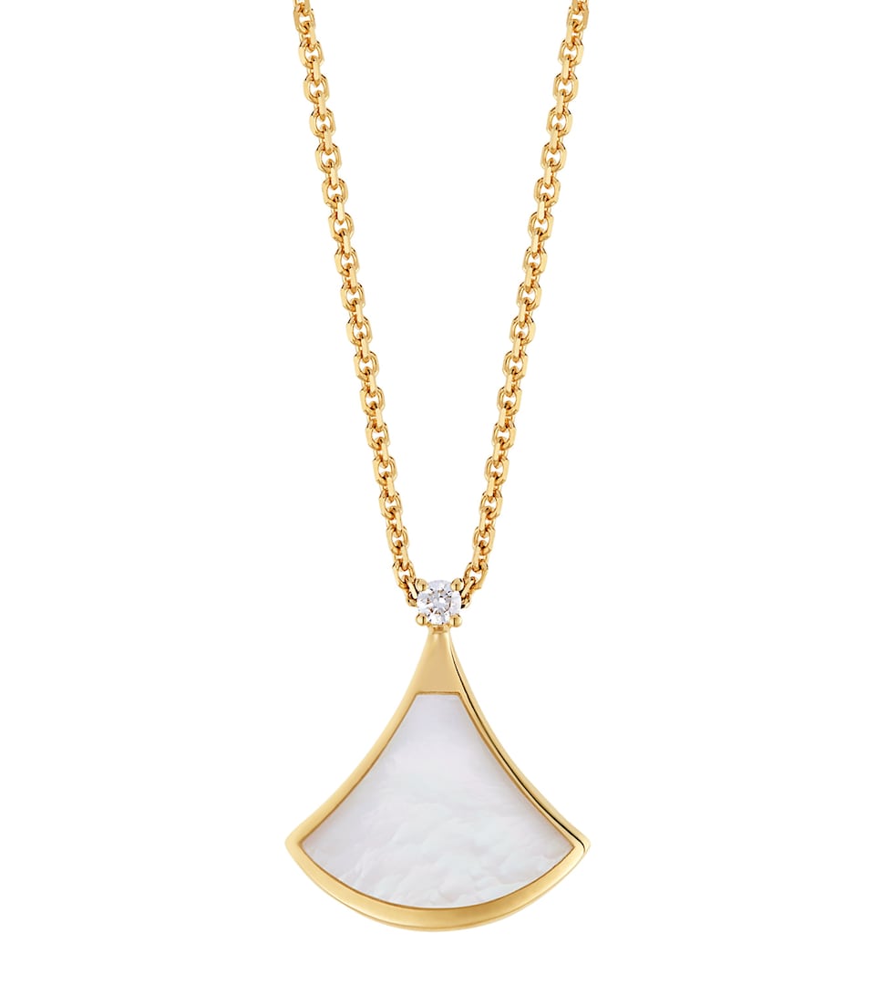 Bvlgari Yellow Gold, Diamond and Mother-of-Pearl Divas' Dream Necklace Yellow Gold