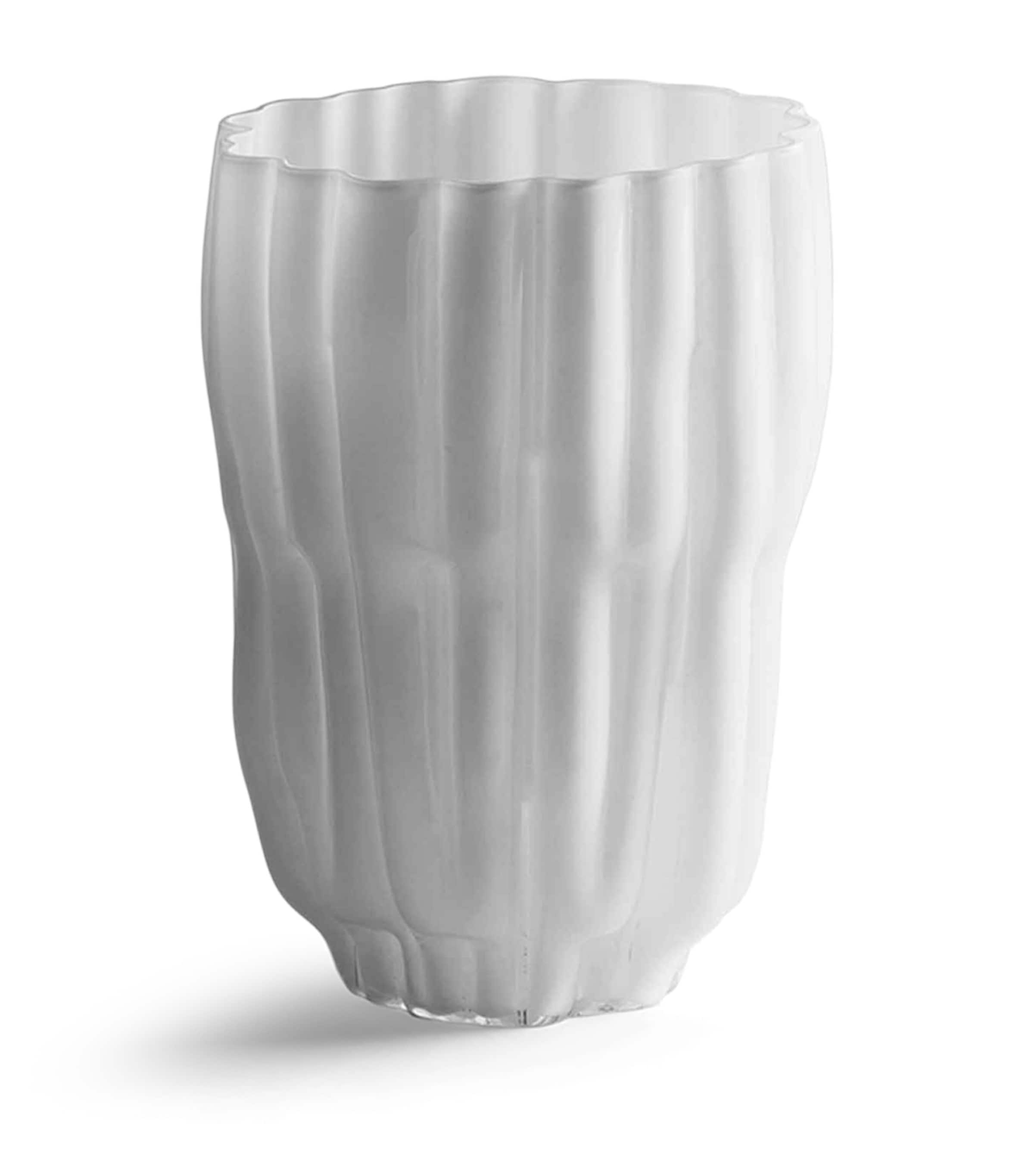 Poltrona Frau Marianne Vase Mlk Wht Blwn Gls