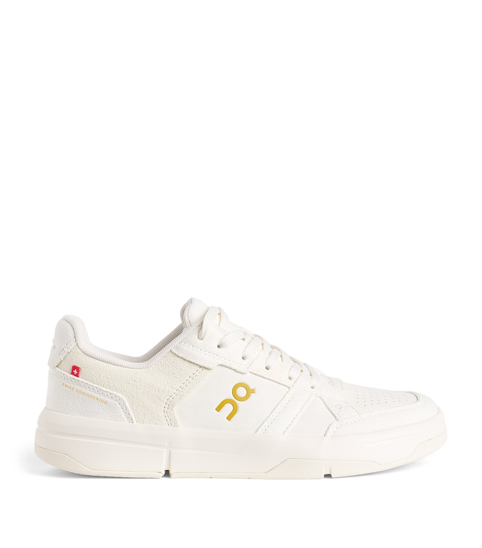 On THE ROGER Clubhouse Ace Sneakers Ivory | Dew