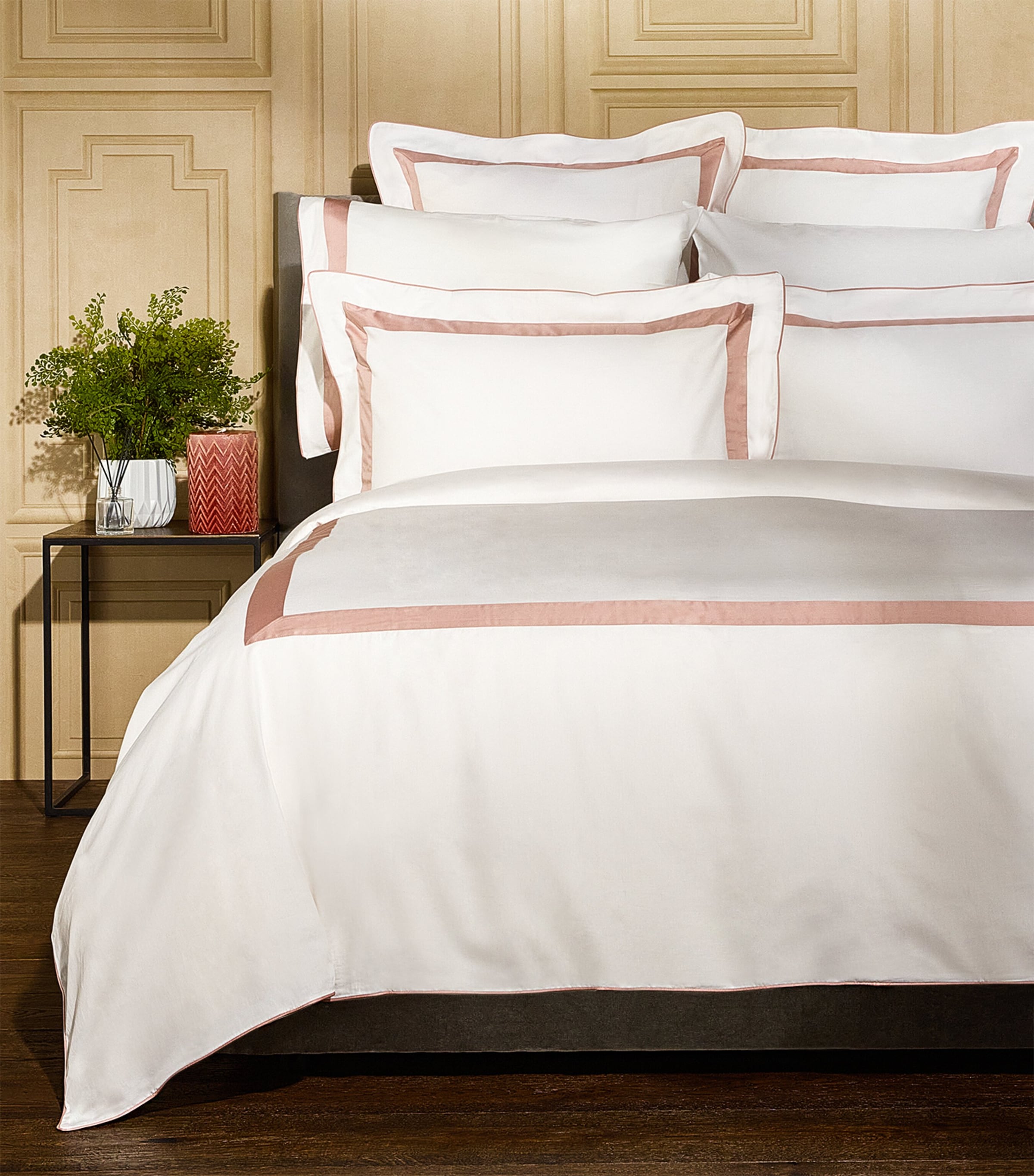 Harrods of London Primrose Hill Square Pillowcase Pair (65cm x 65cm) White/pink