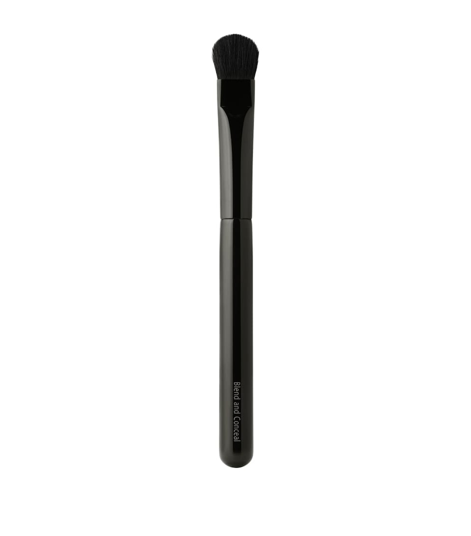 Chantecaille Blend and Conceal Brush
