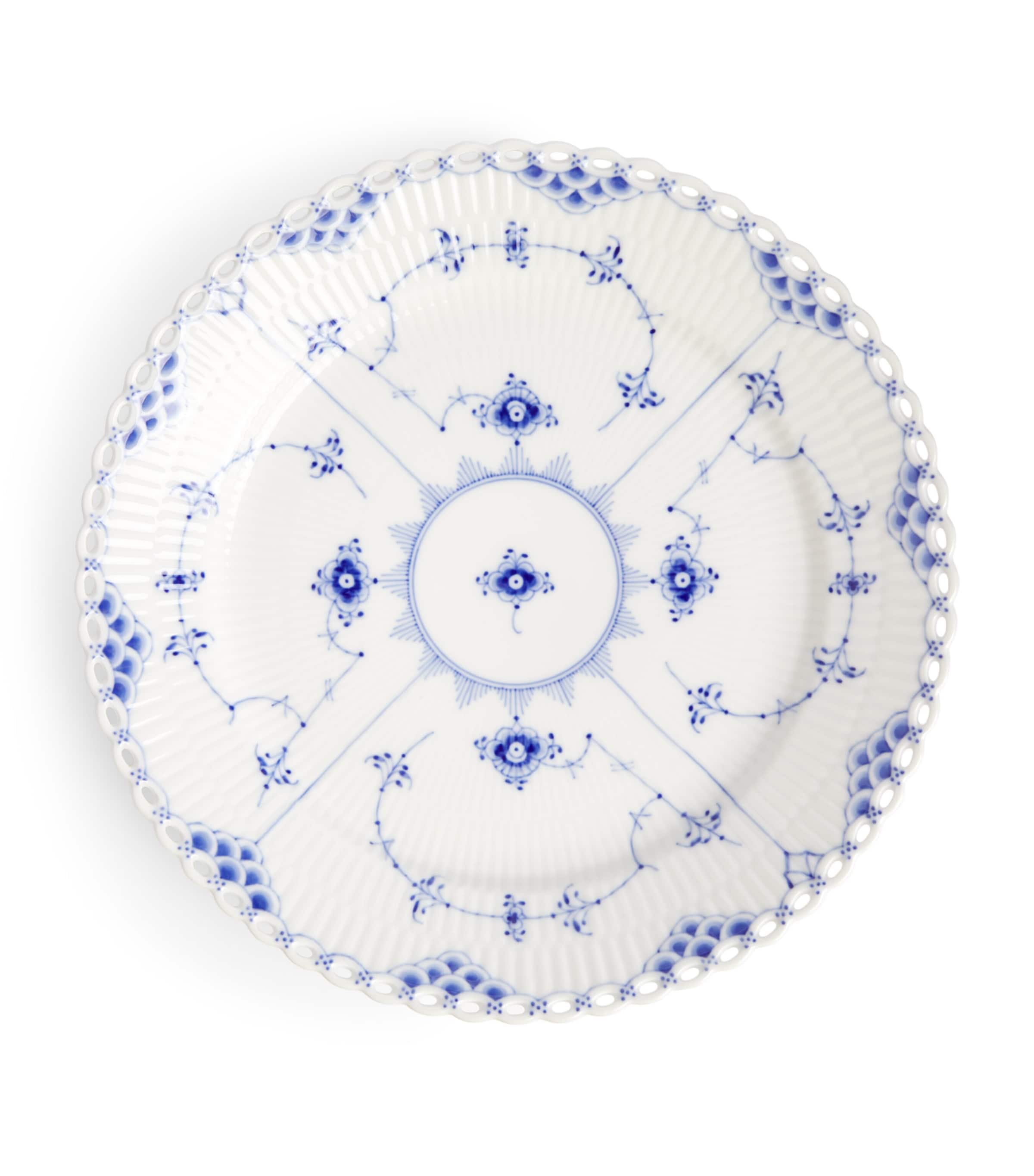 Blue Fluted Full Lace Plate (27cm)