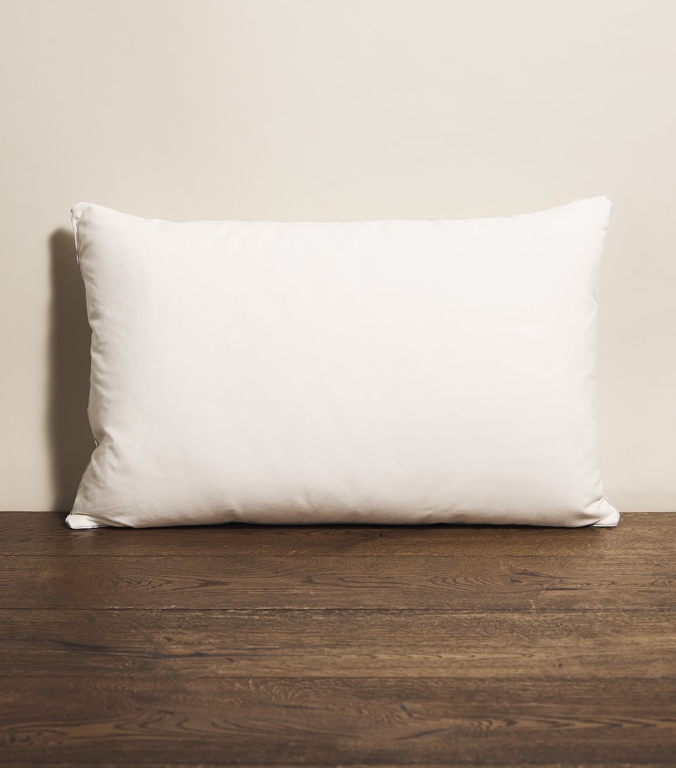 Harrods of London Firm Side Sleeper Pillow (50cm x 75cm) White