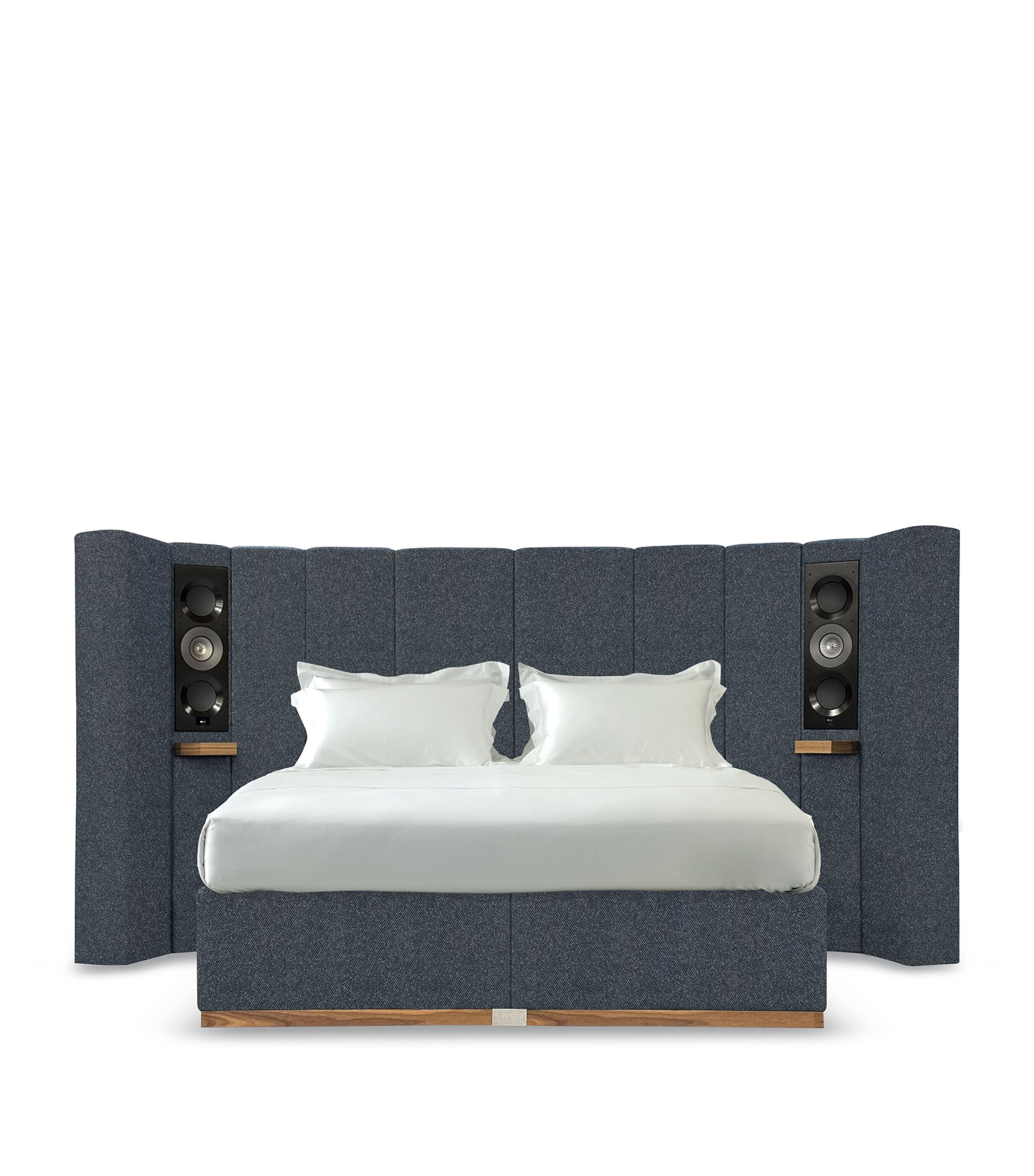 x KEF SEVENTY FIVE Bed