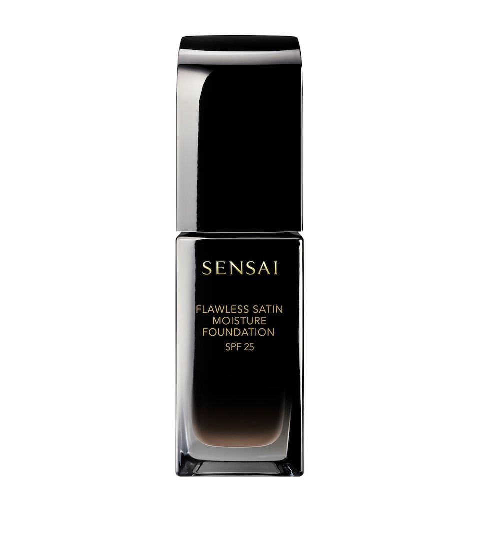 Sensai Flawless Satin Moisture Foundation SPF 25 Mocha Beige
