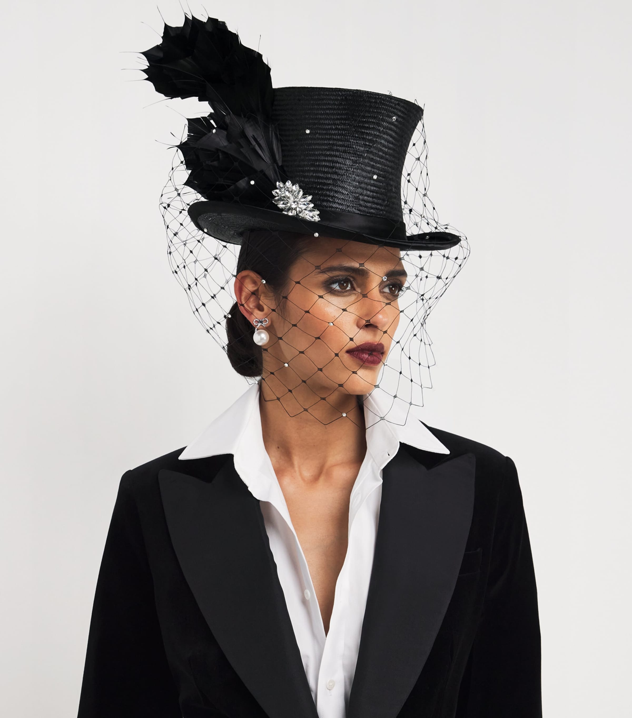 Feathered Veil Top Hat Fascinator