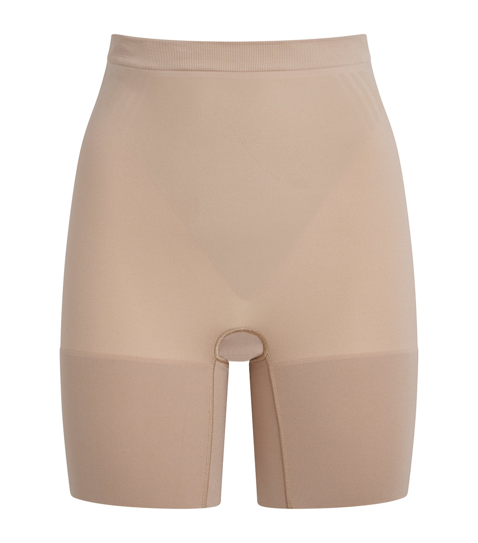 SPANX Womens SPANXsculpt GoFigure Mid-Thigh Shorts Chai