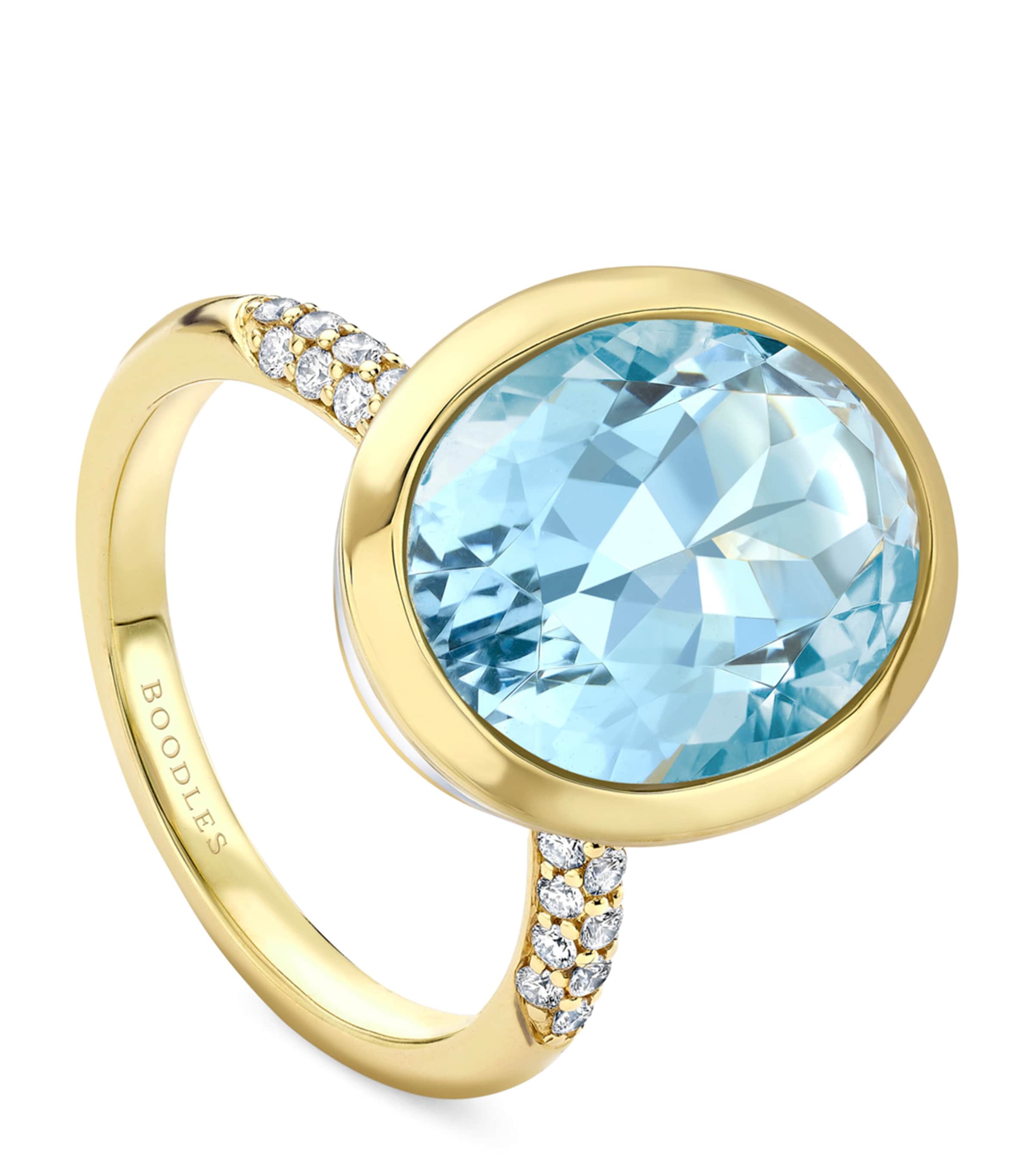Boodles Yellow Gold, Diamond and Aquamarine Dolce Vita Oval Ring Yellow Gold