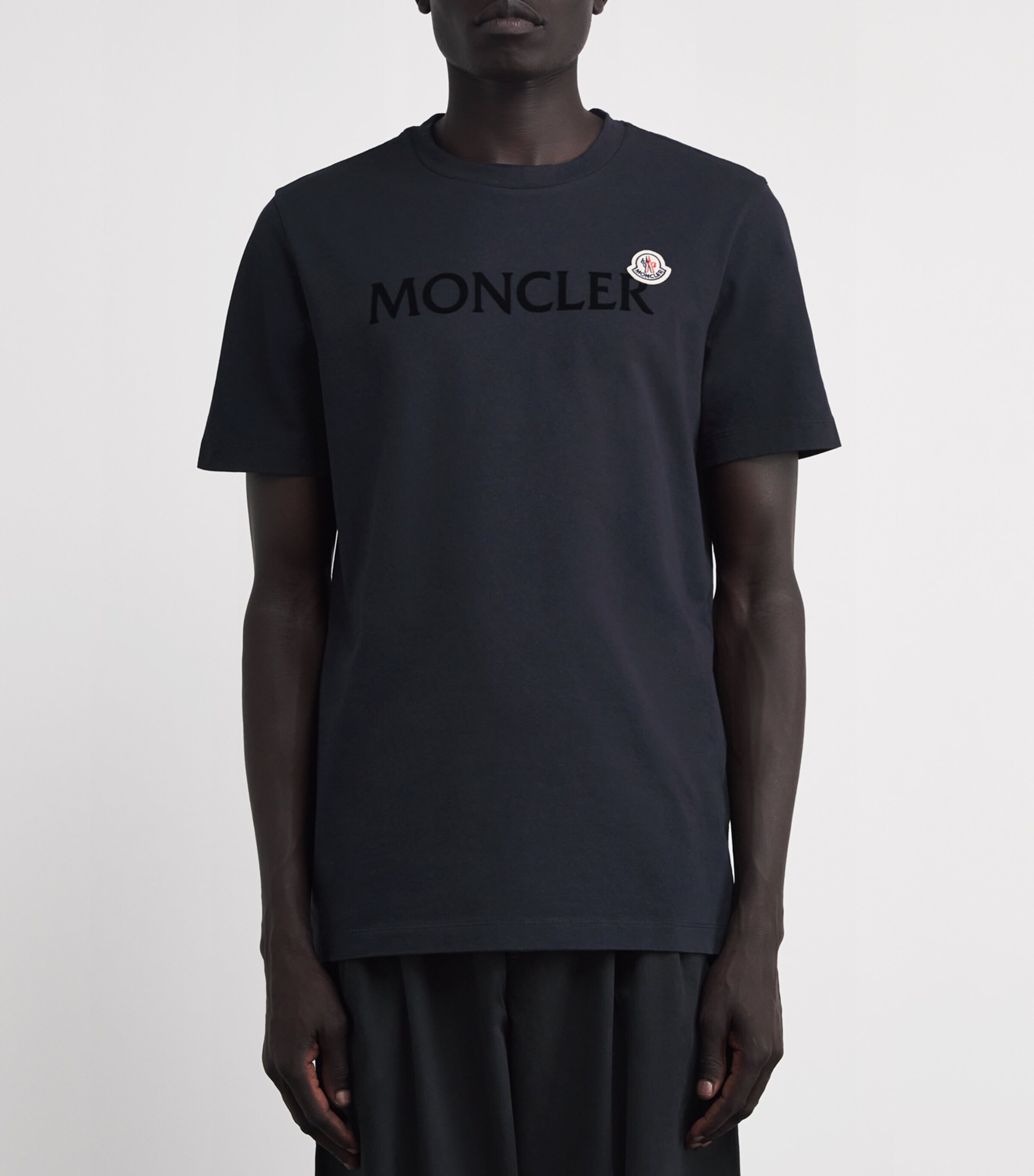 正規★MONCLER UZES パッド入り リネン 洗える/S-LL/UV/吸水速乾】洗濯後しわになりにくいリネン