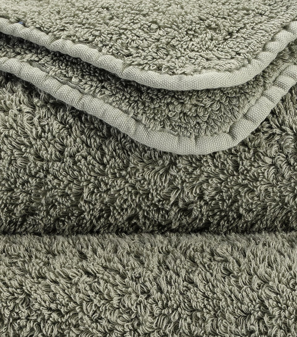 Super Pile Bath Sheet (105cm x 180cm)