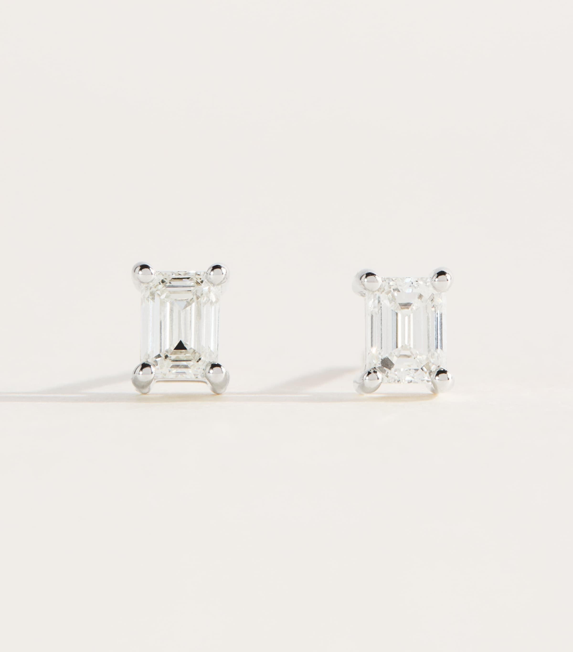 Harrods White Gold and Diamond Stud Earrings White Gold